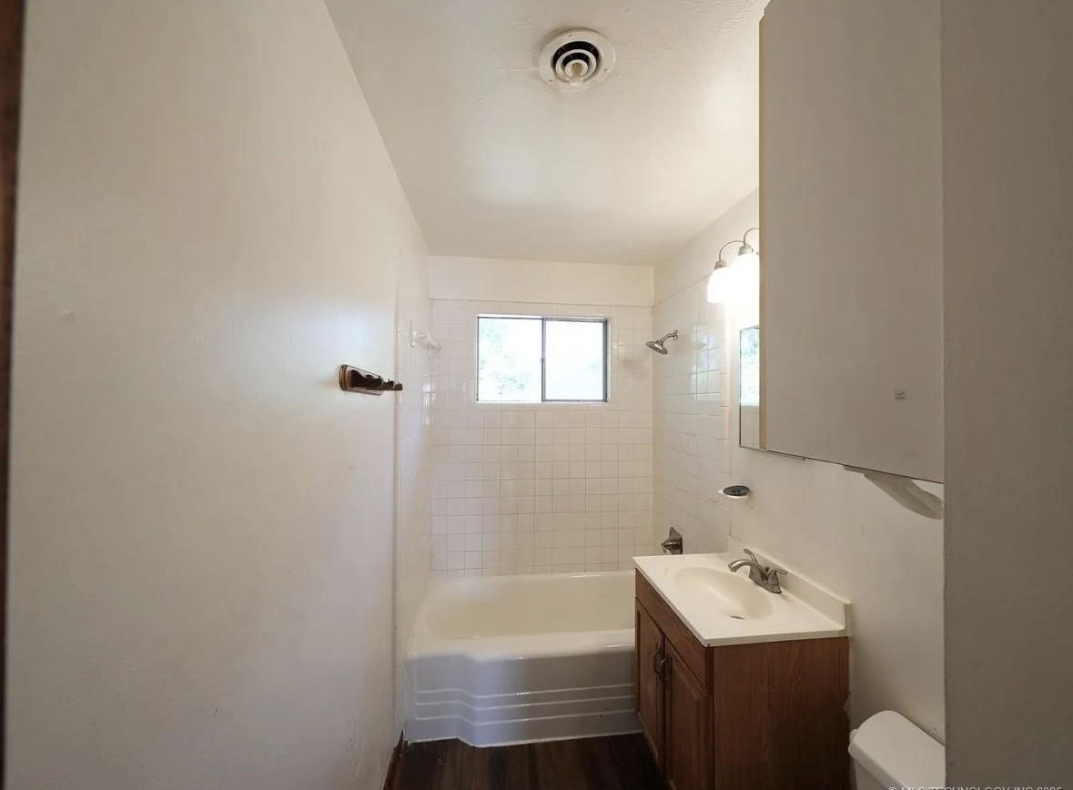5462 N Johnstown Avenue Property Photo 7