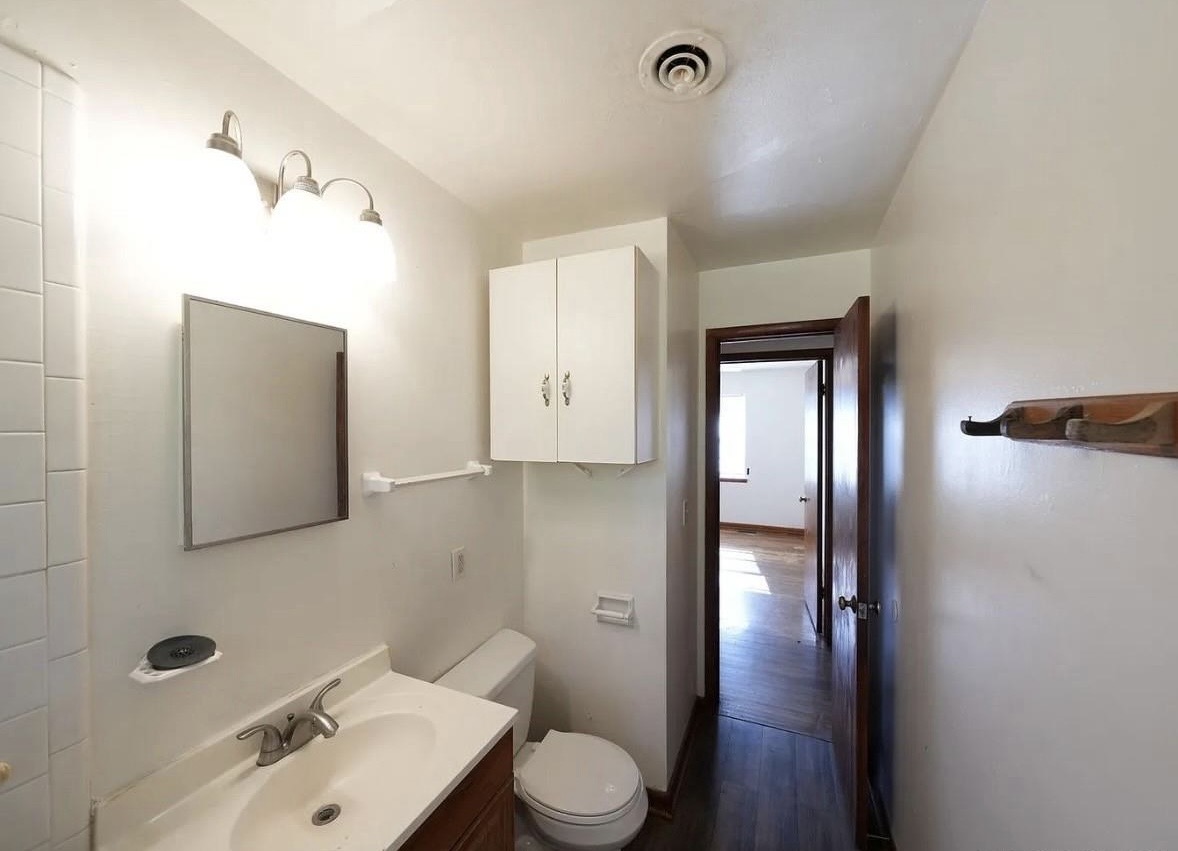 5462 N Johnstown Avenue Property Photo 8
