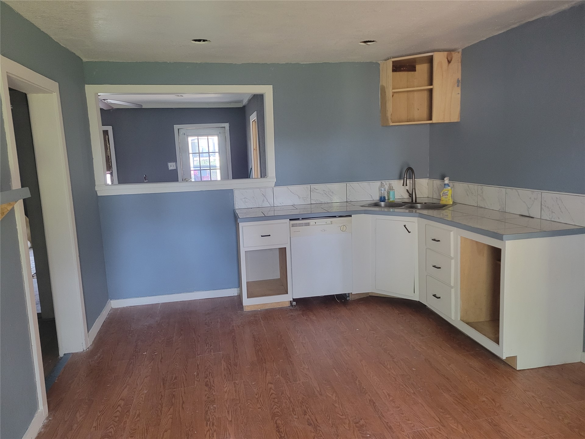 4739 W 8th Street Property Photo 2