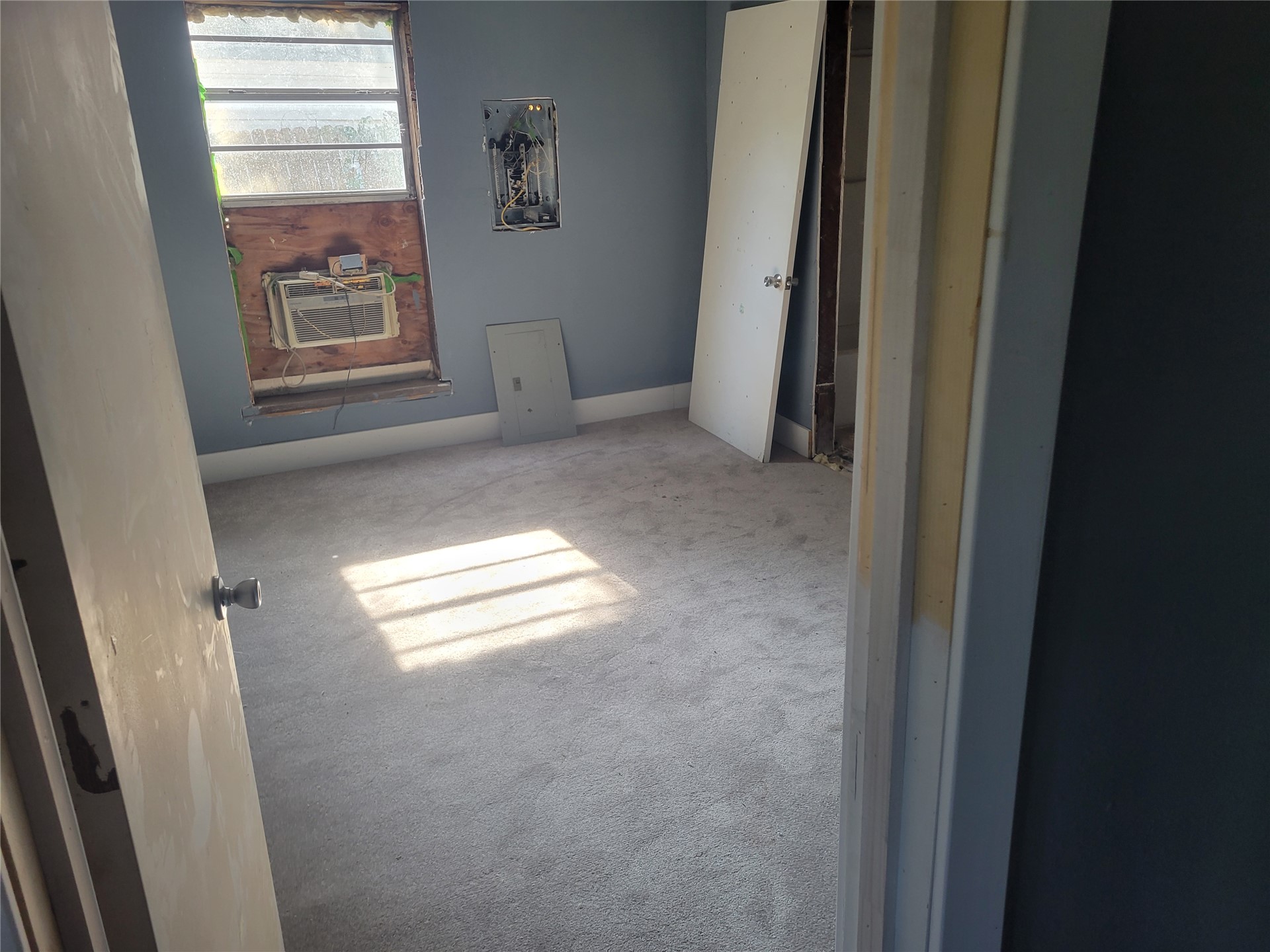 4739 W 8th Street Property Photo 7