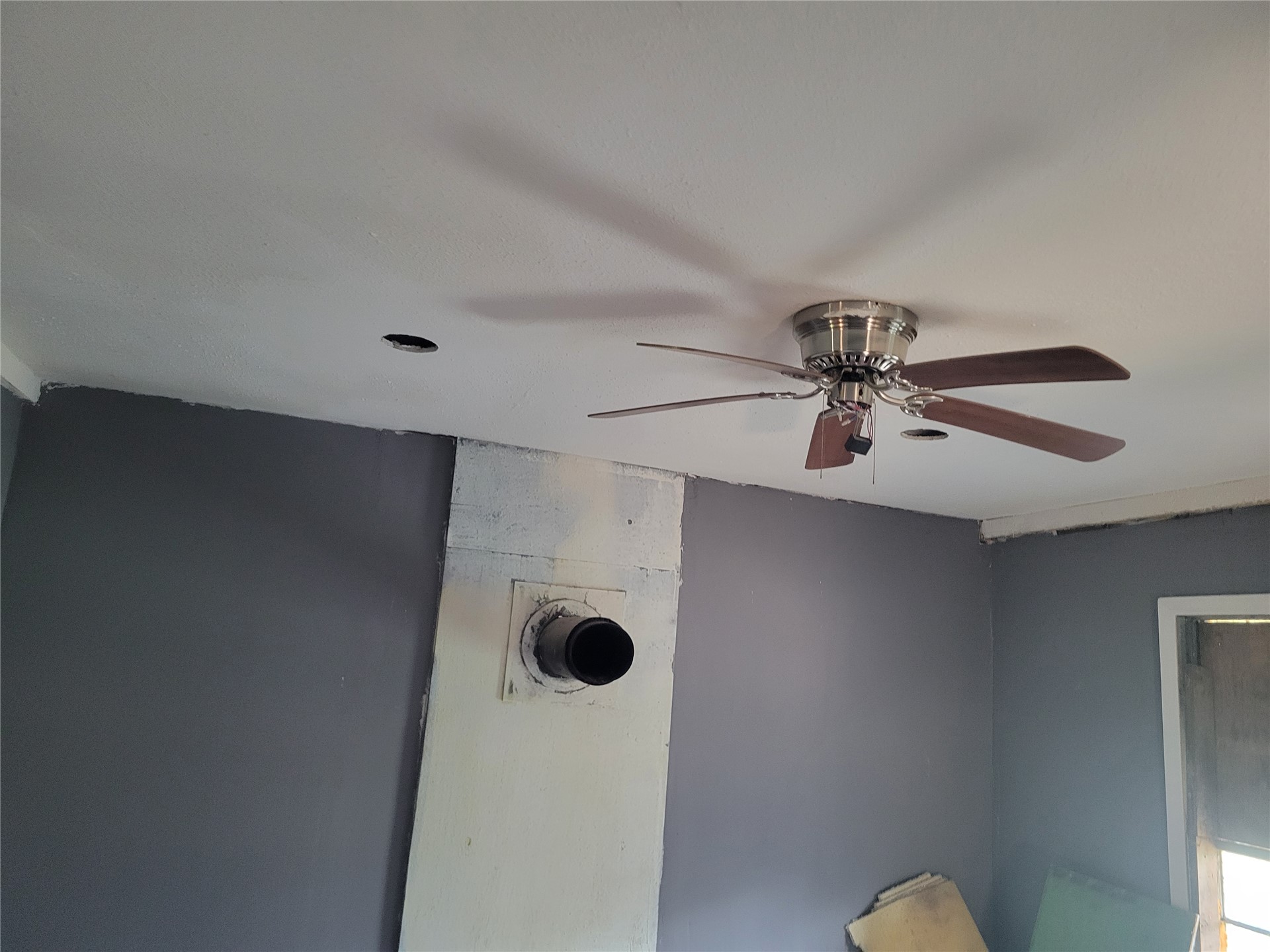 4739 W 8th Street Property Photo 9