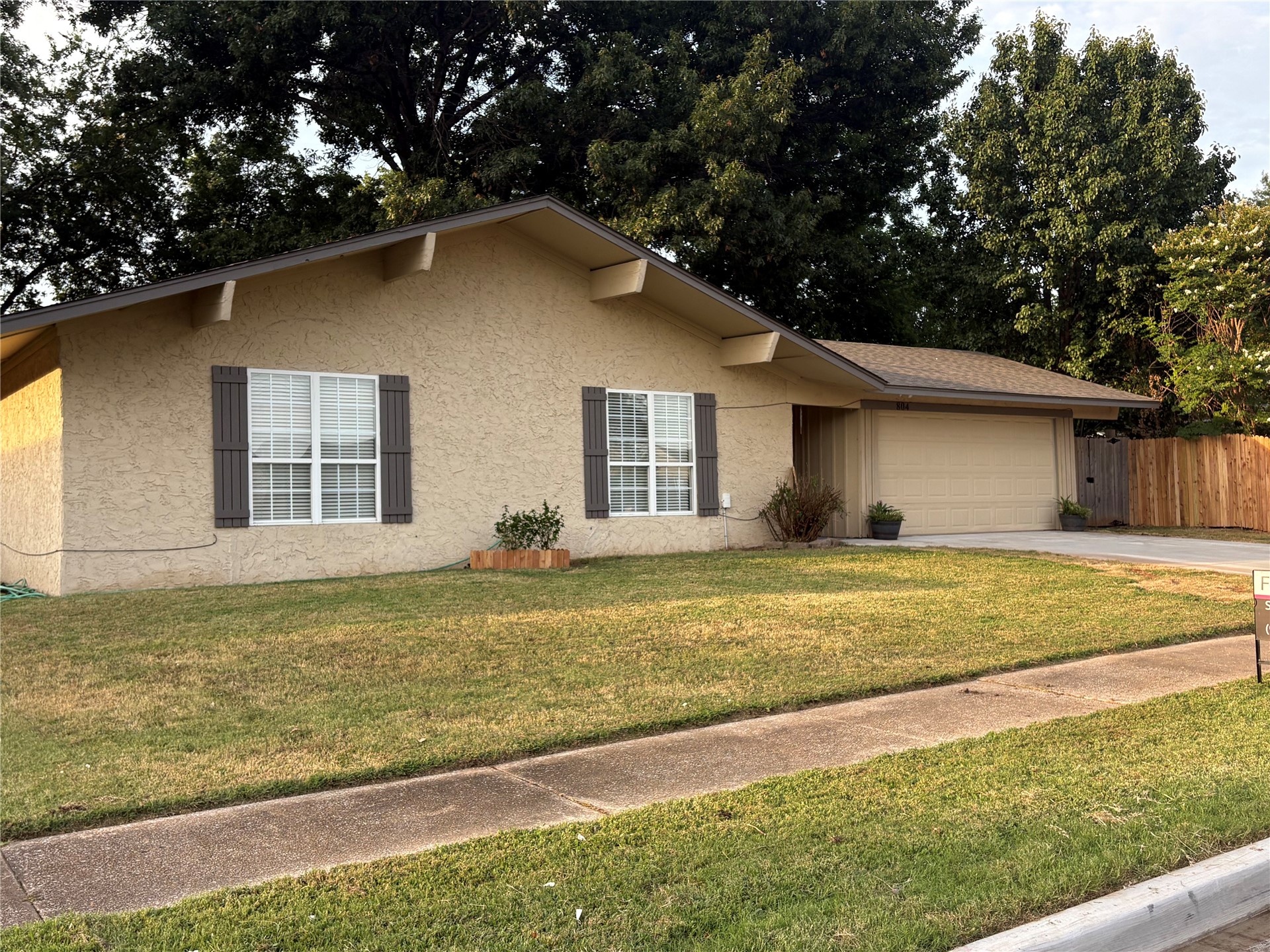 804 W Galveston Street S Property Photo 1