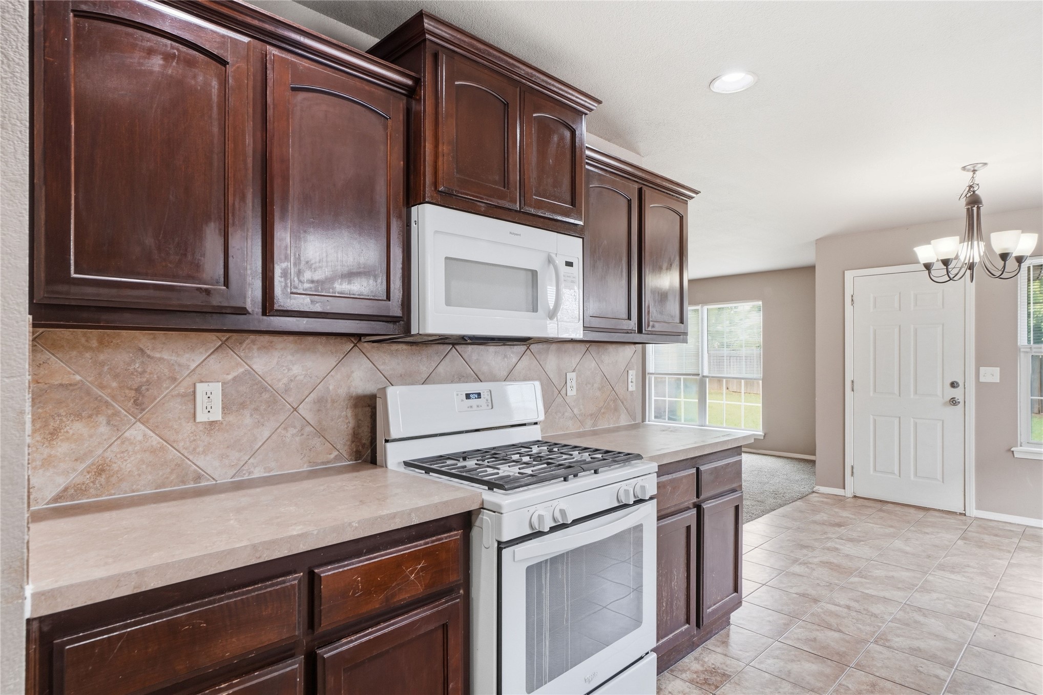 612 N Ross Street Property Photo 2
