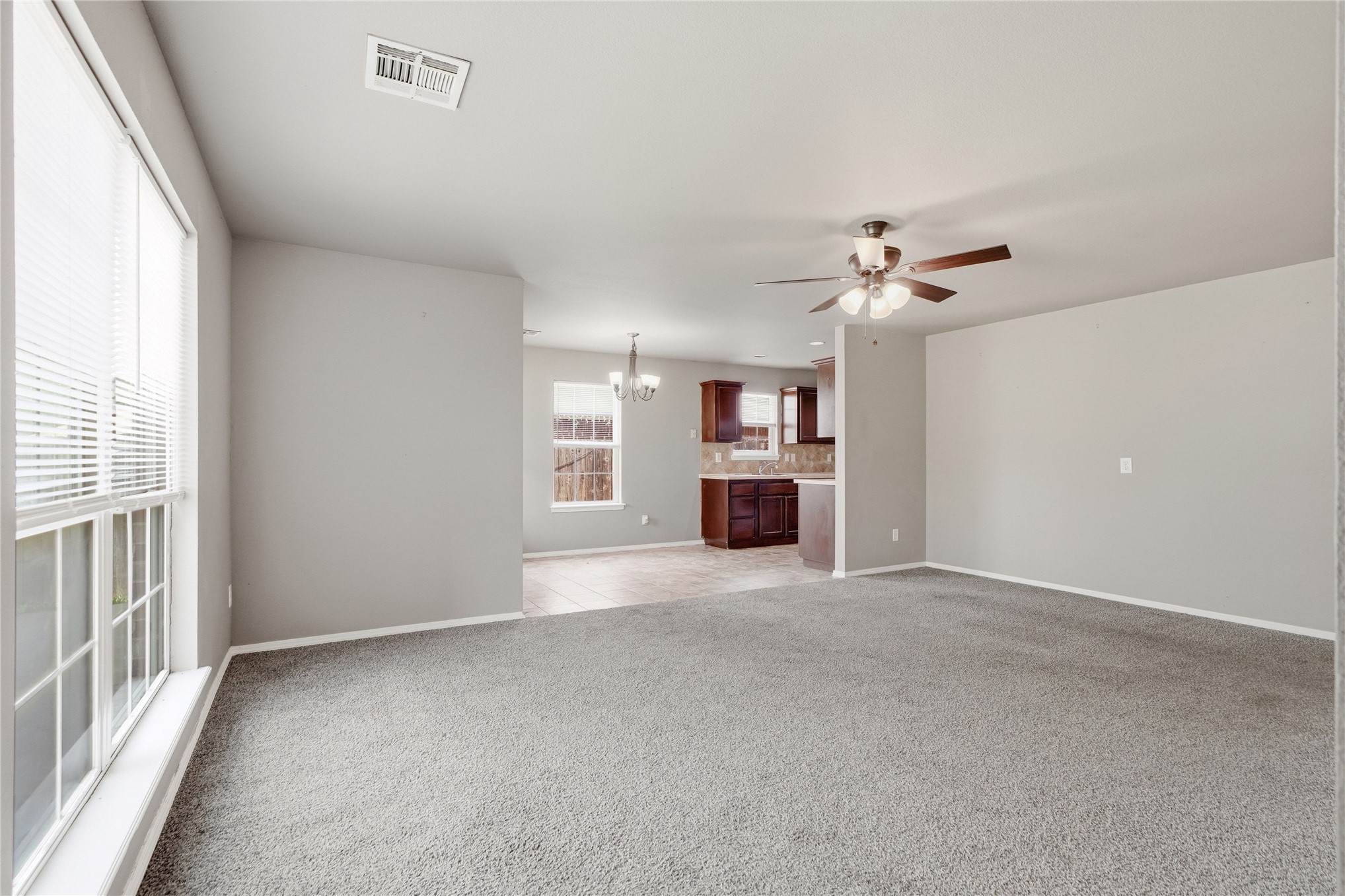 612 N Ross Street Property Photo 9