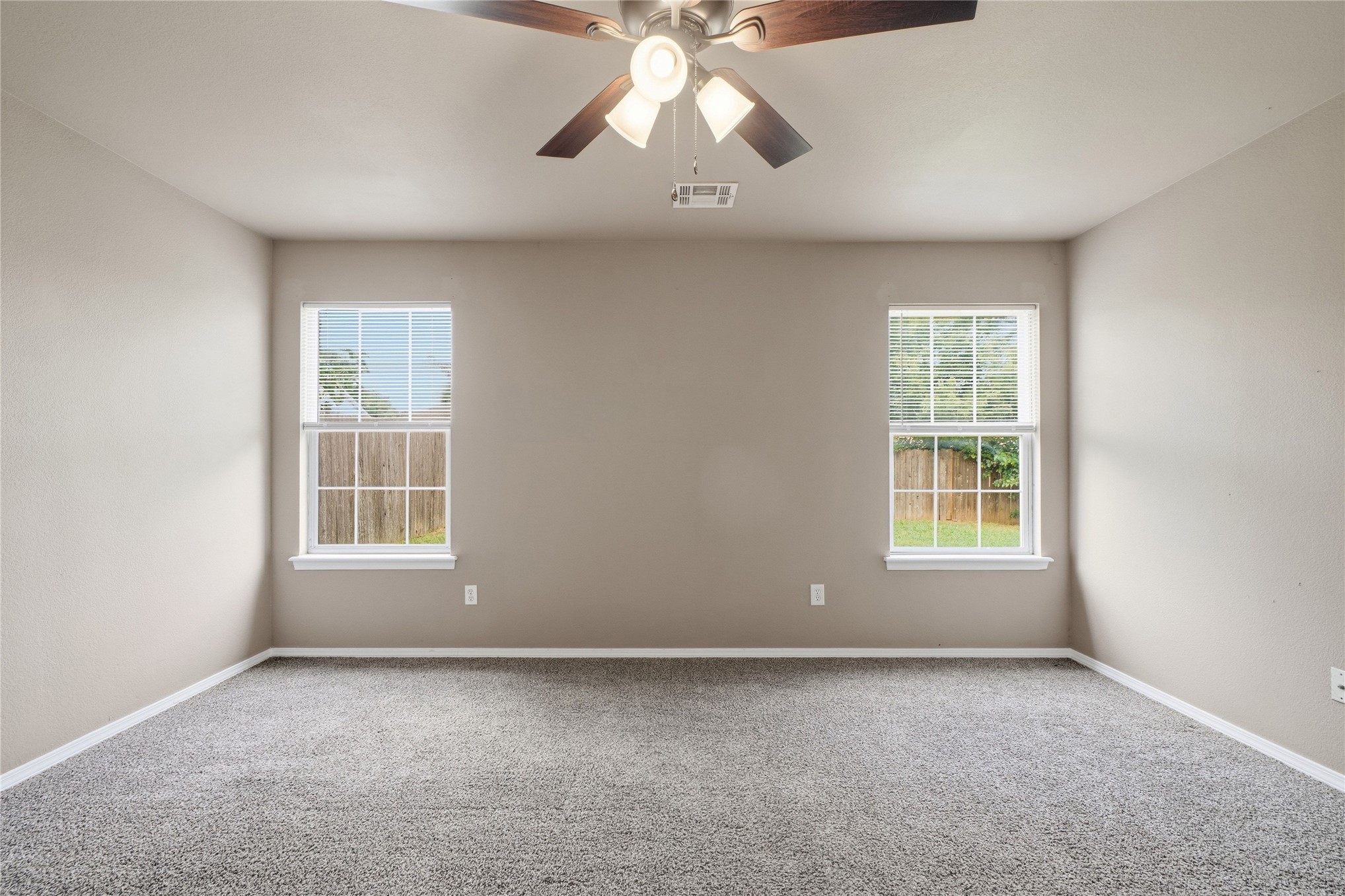 612 N Ross Street Property Photo 19