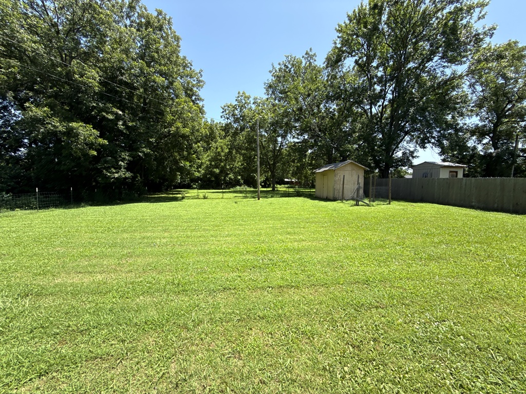 402 S Osage Avenue Property Photo 2