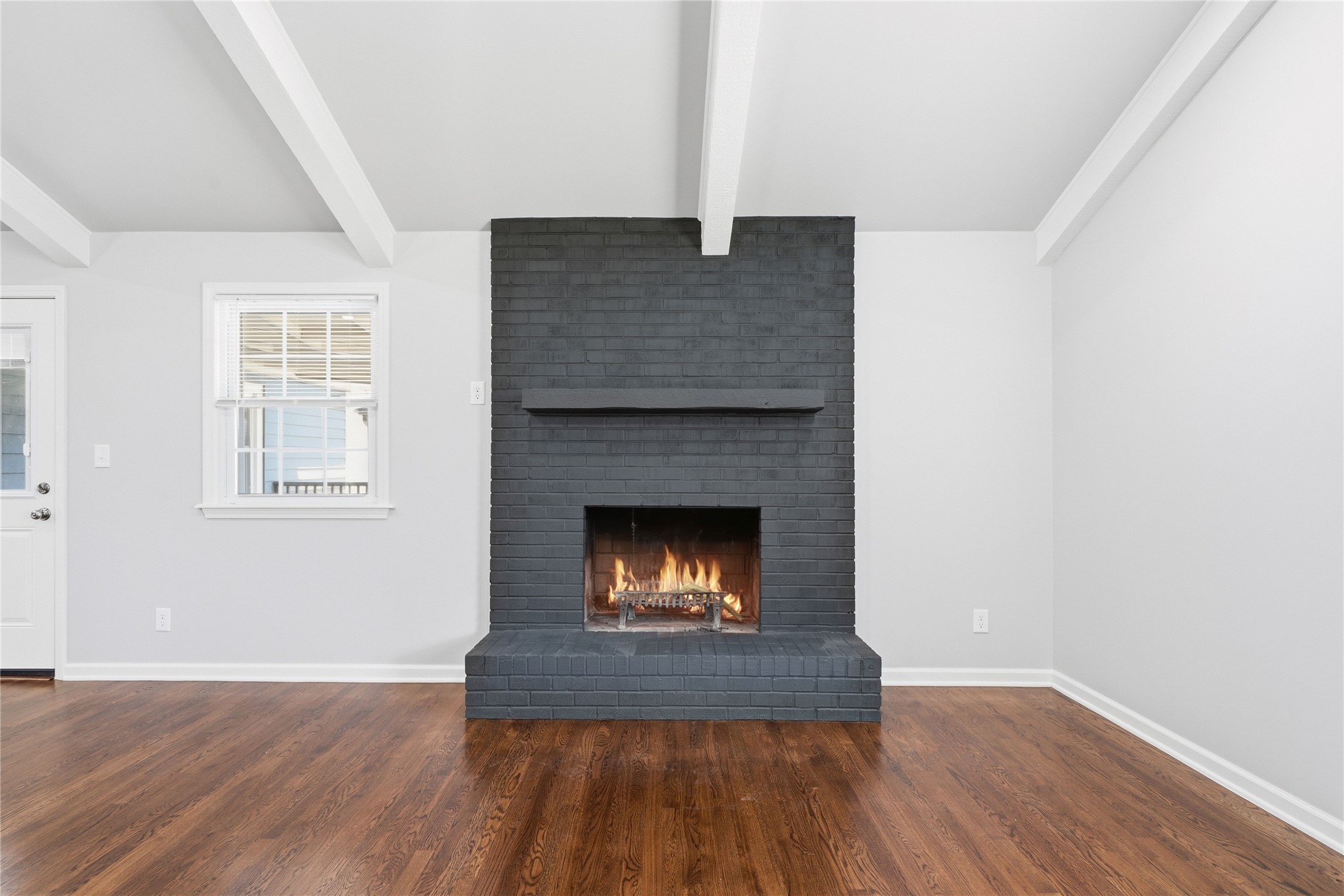 332 E 45th Place Property Photo 37