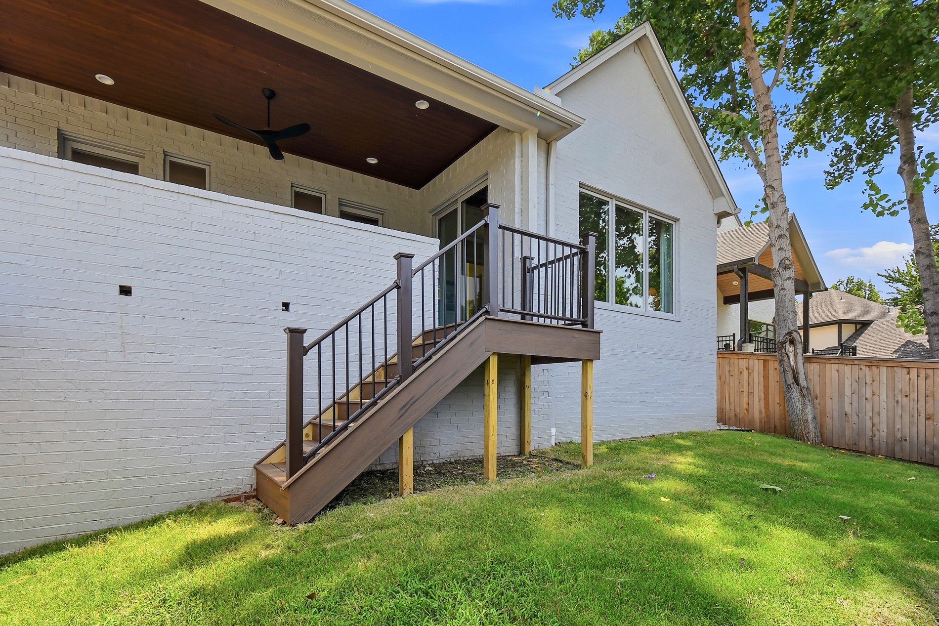 1249 E 28th Street Property Photo 50