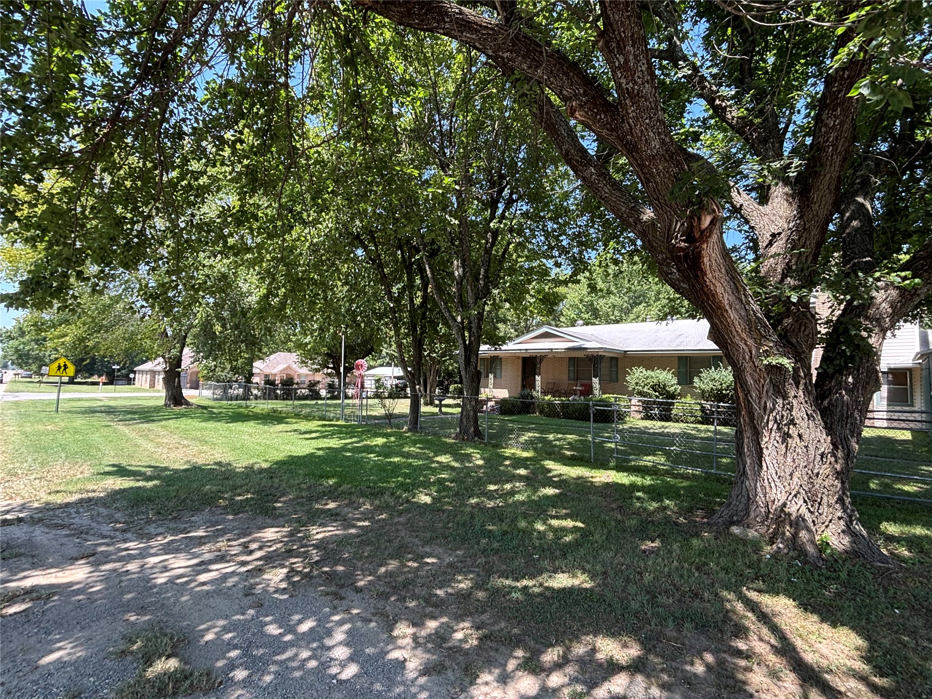 110 S Mckinley Avenue Property Photo 6