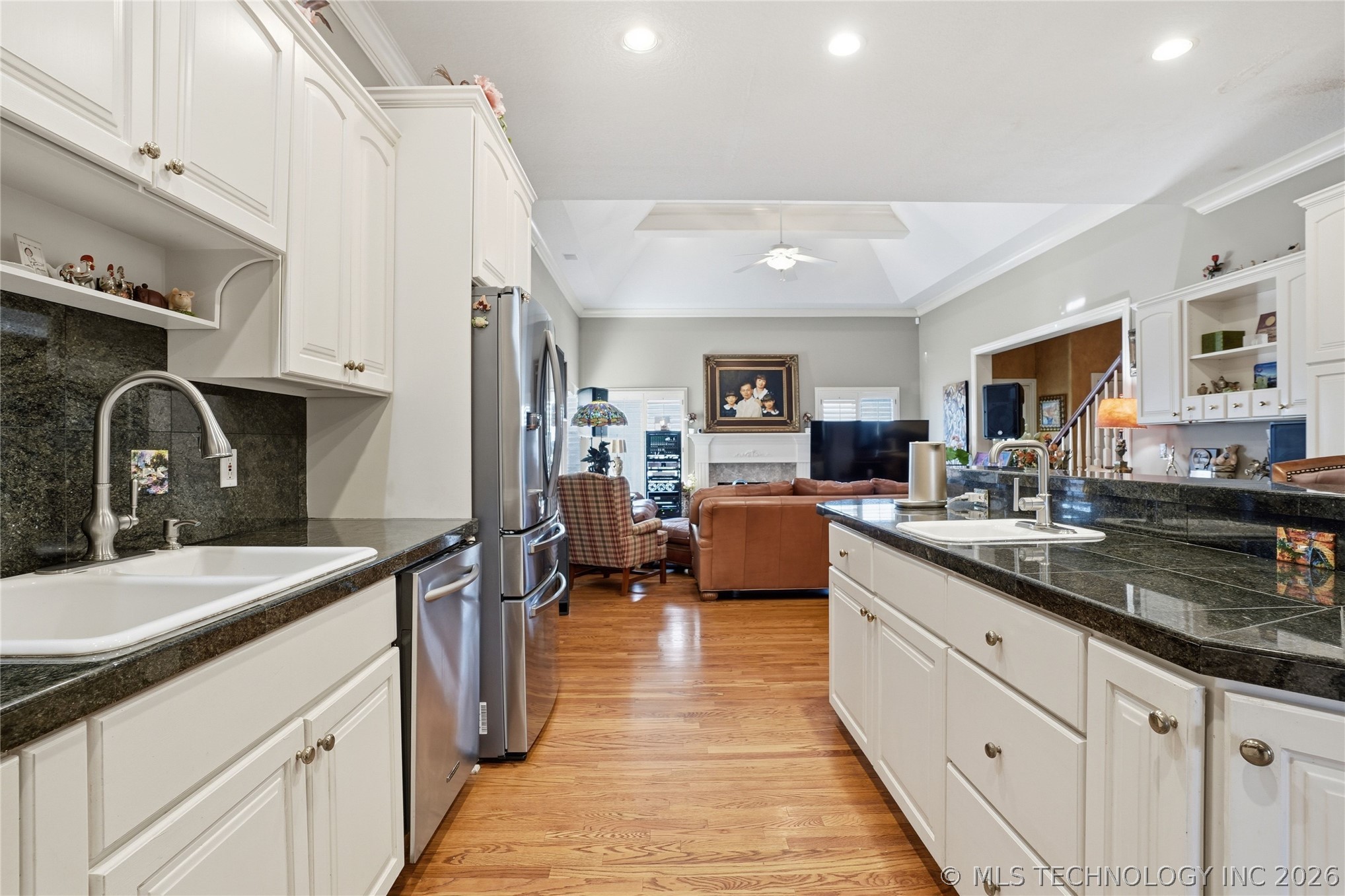 8626 S Florence Avenue Property Photo 23