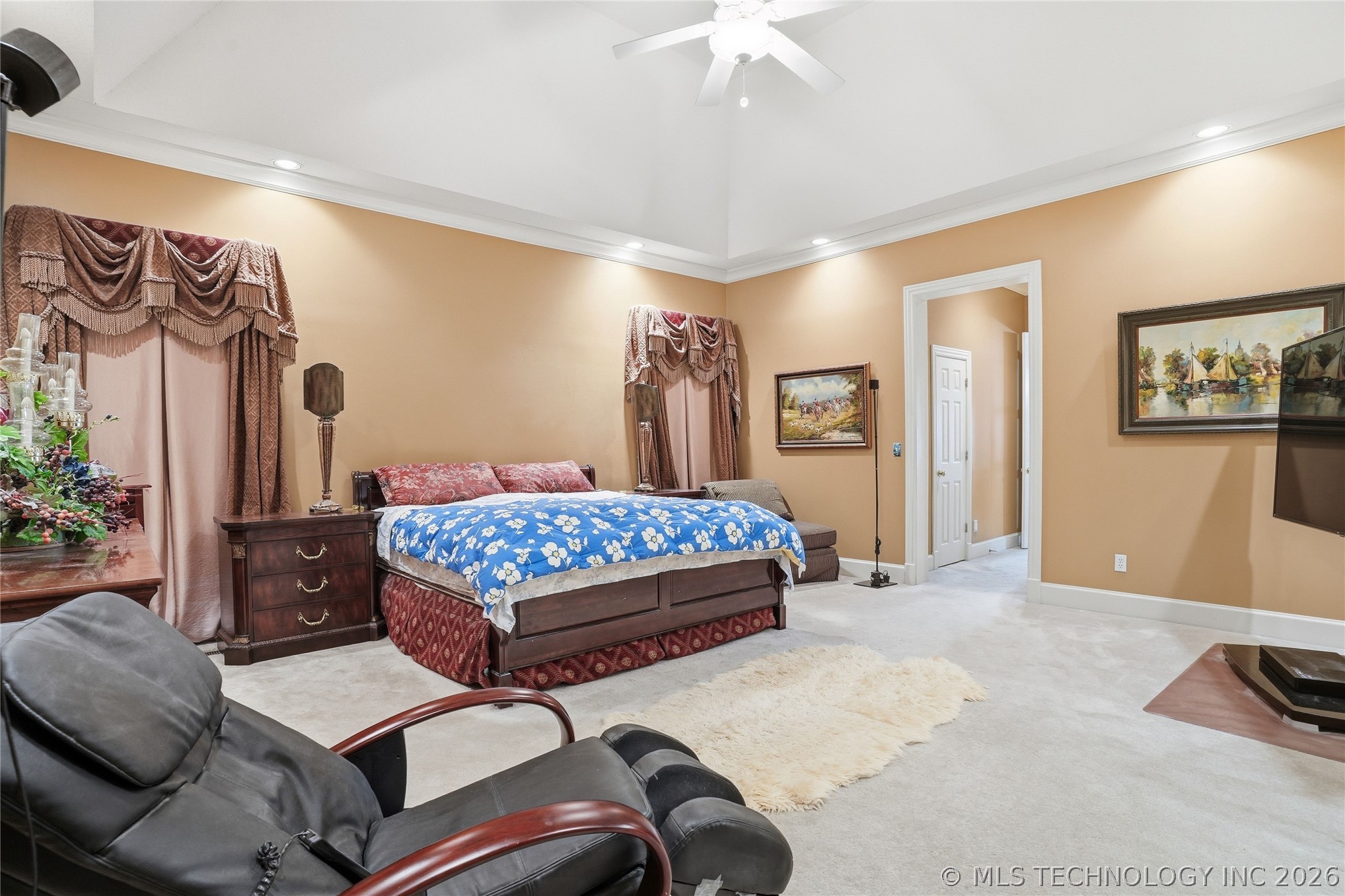 8626 S Florence Avenue Property Photo 43