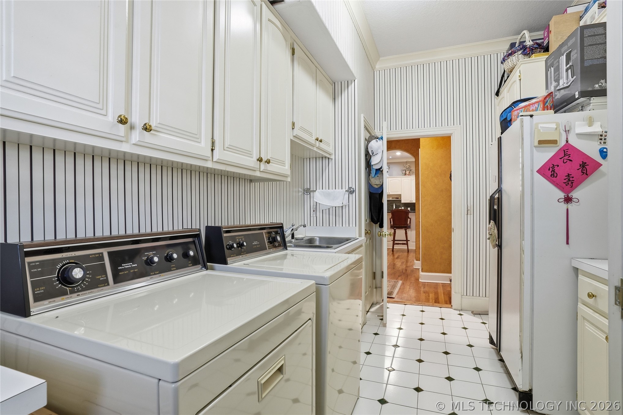 8626 S Florence Avenue Property Photo 62