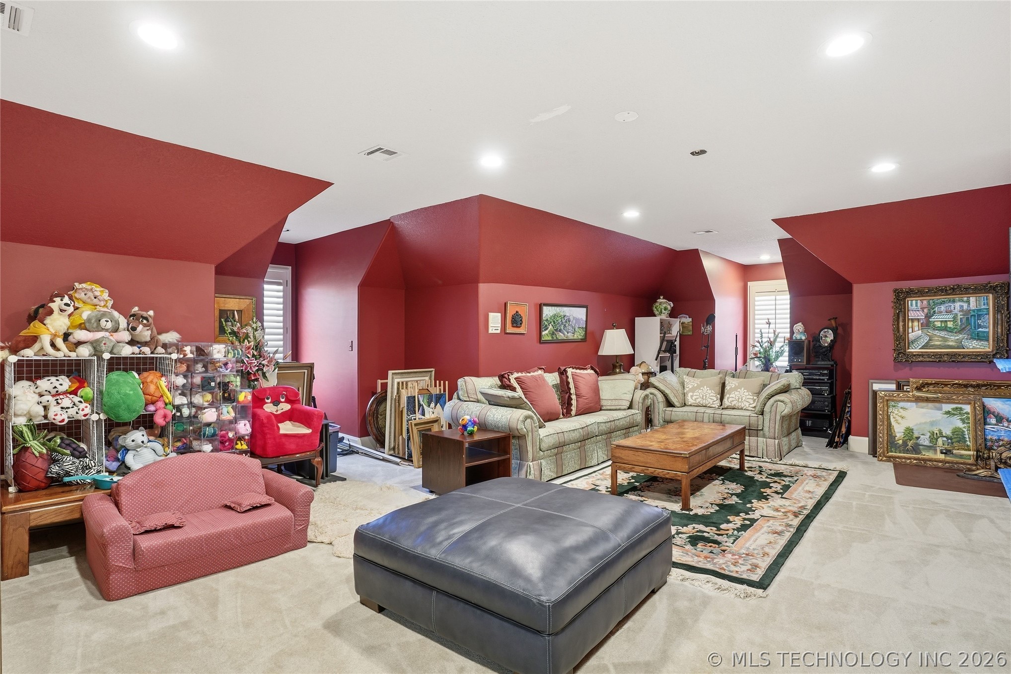 8626 S Florence Avenue Property Photo 68