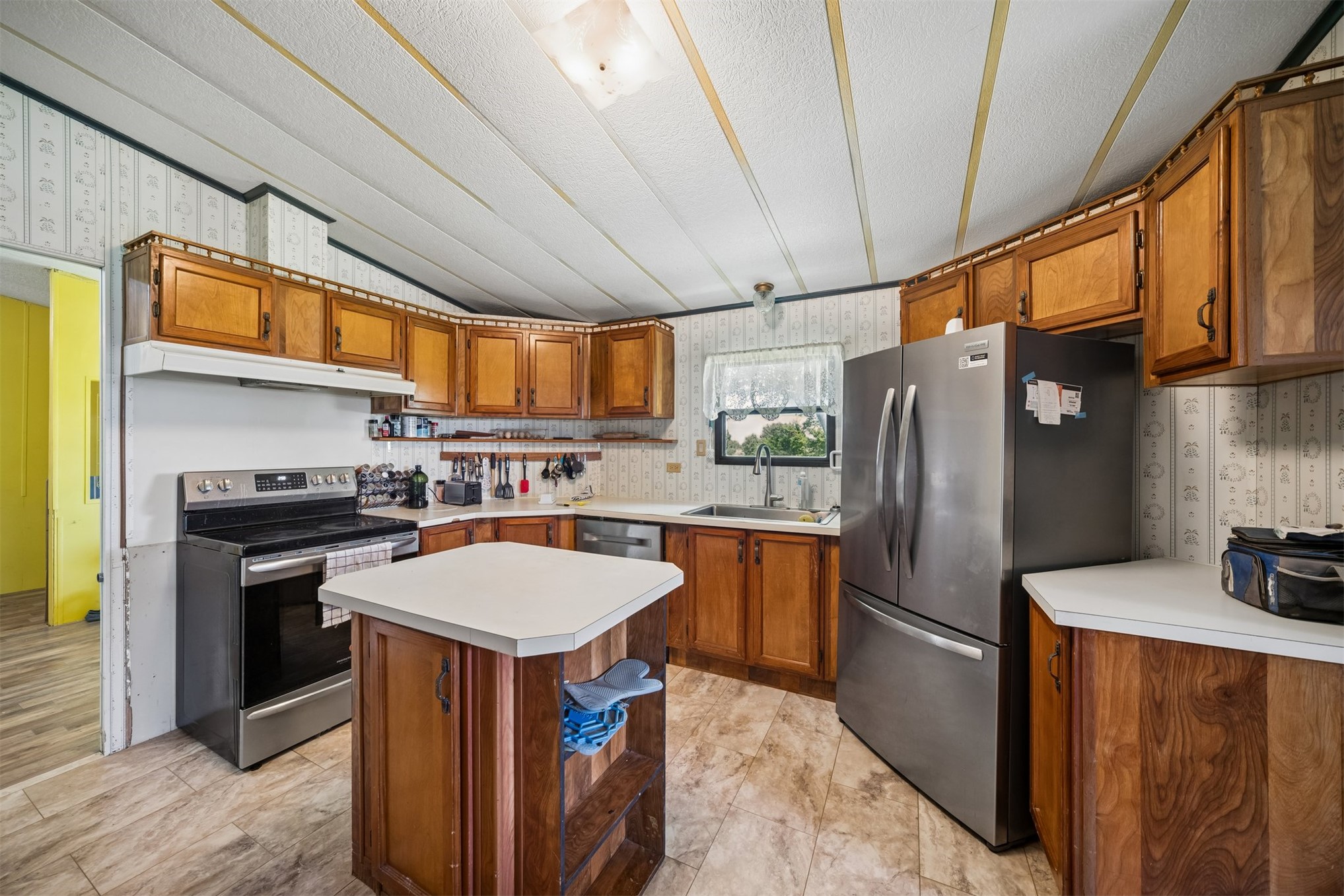 856 S 429 Property Photo 9