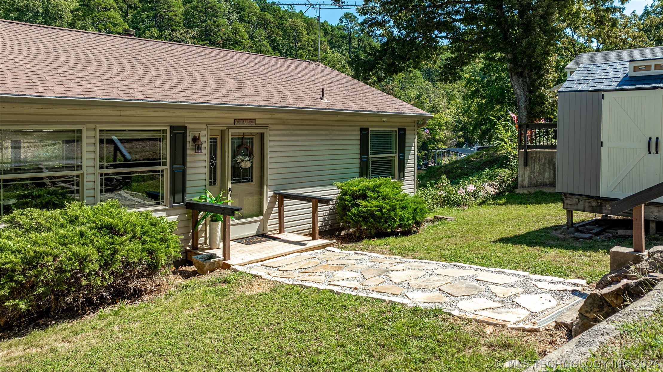 58700 E 336 Road Property Photo 5