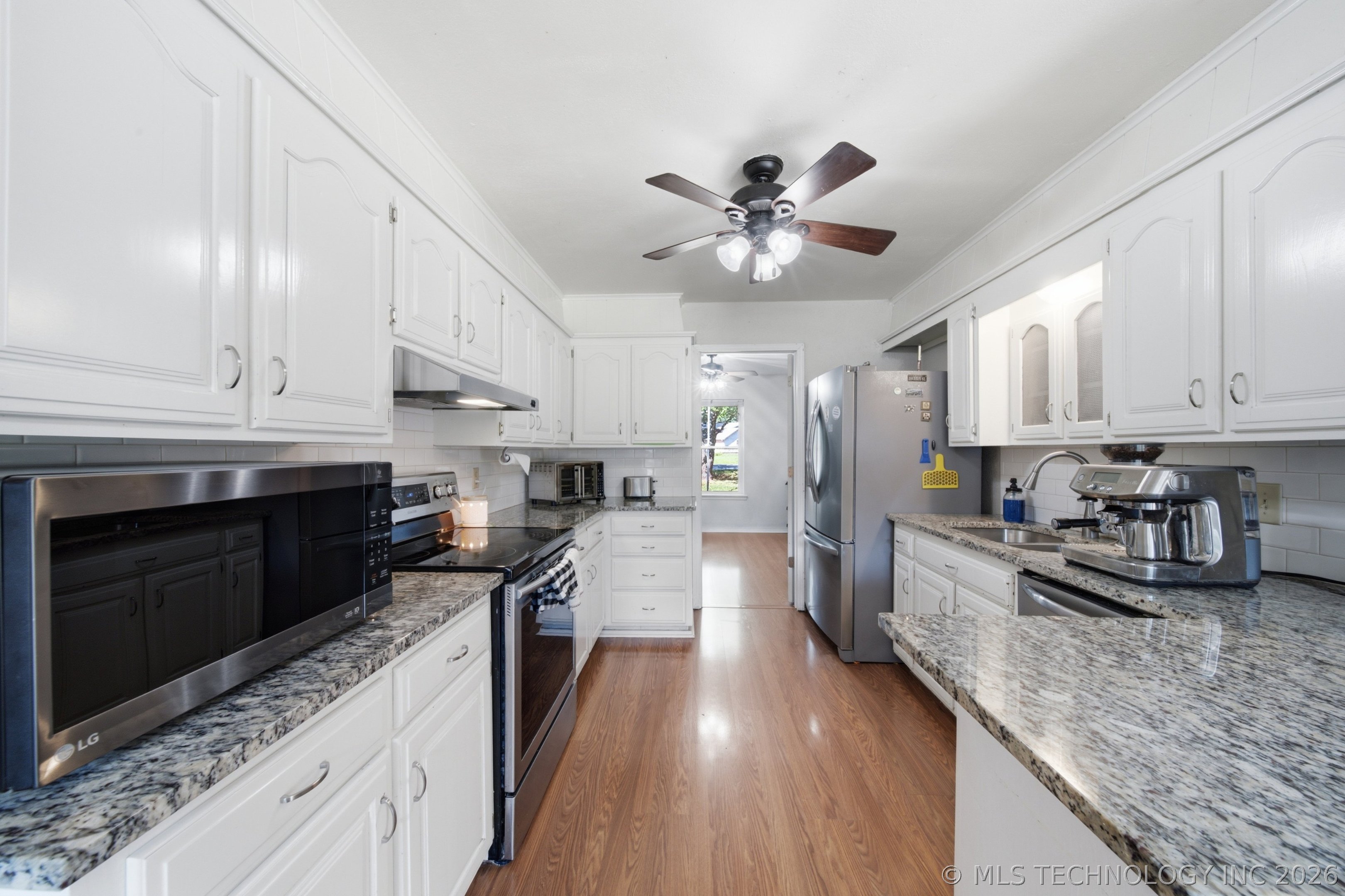 7324 S Dennis Boulevard Property Photo 14