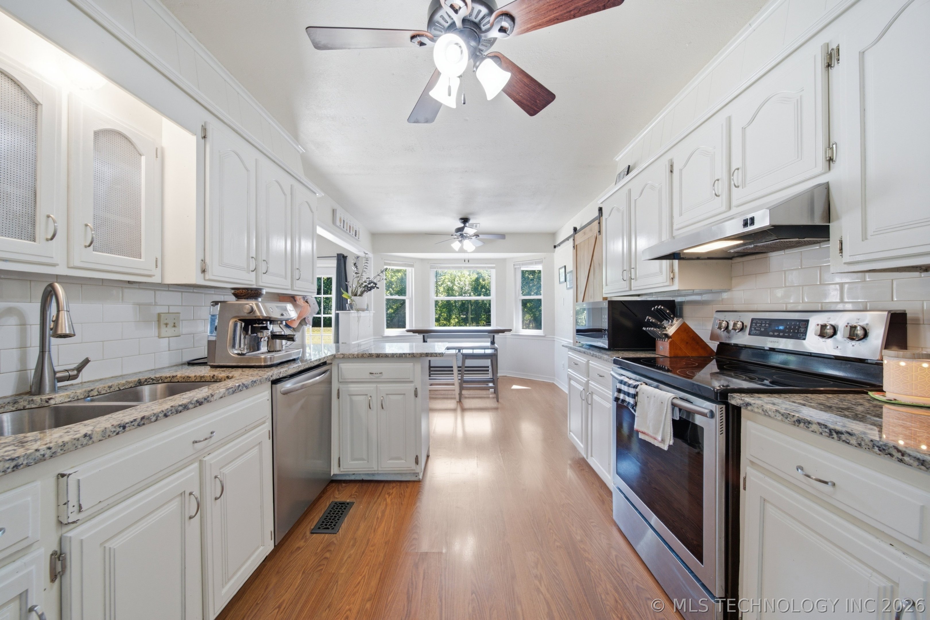 7324 S Dennis Boulevard Property Photo 17