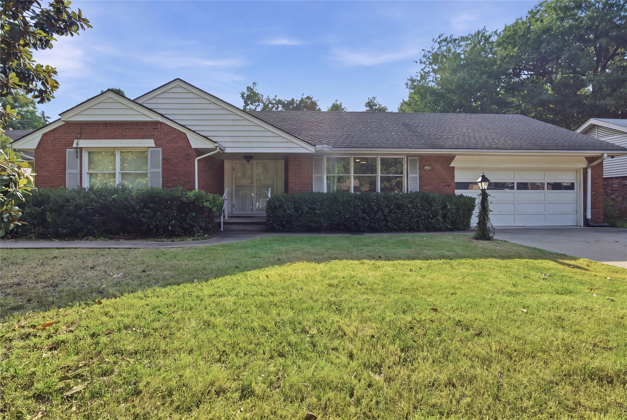 5430 S Zunis Avenue Property Photo 1