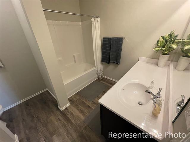 3115 S 15th Place Property Photo 17