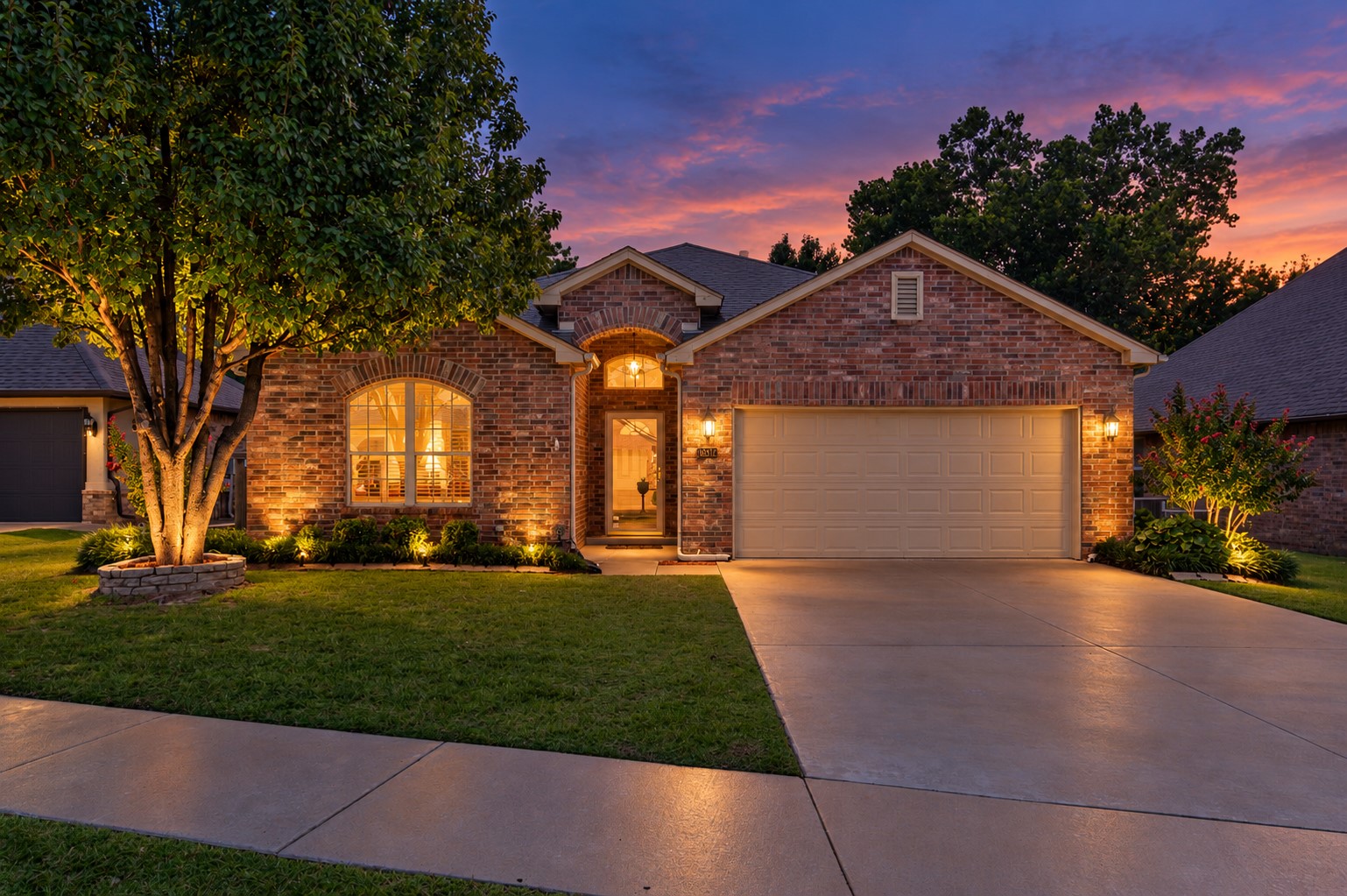 10912 Augusta Drive Property Photo 1