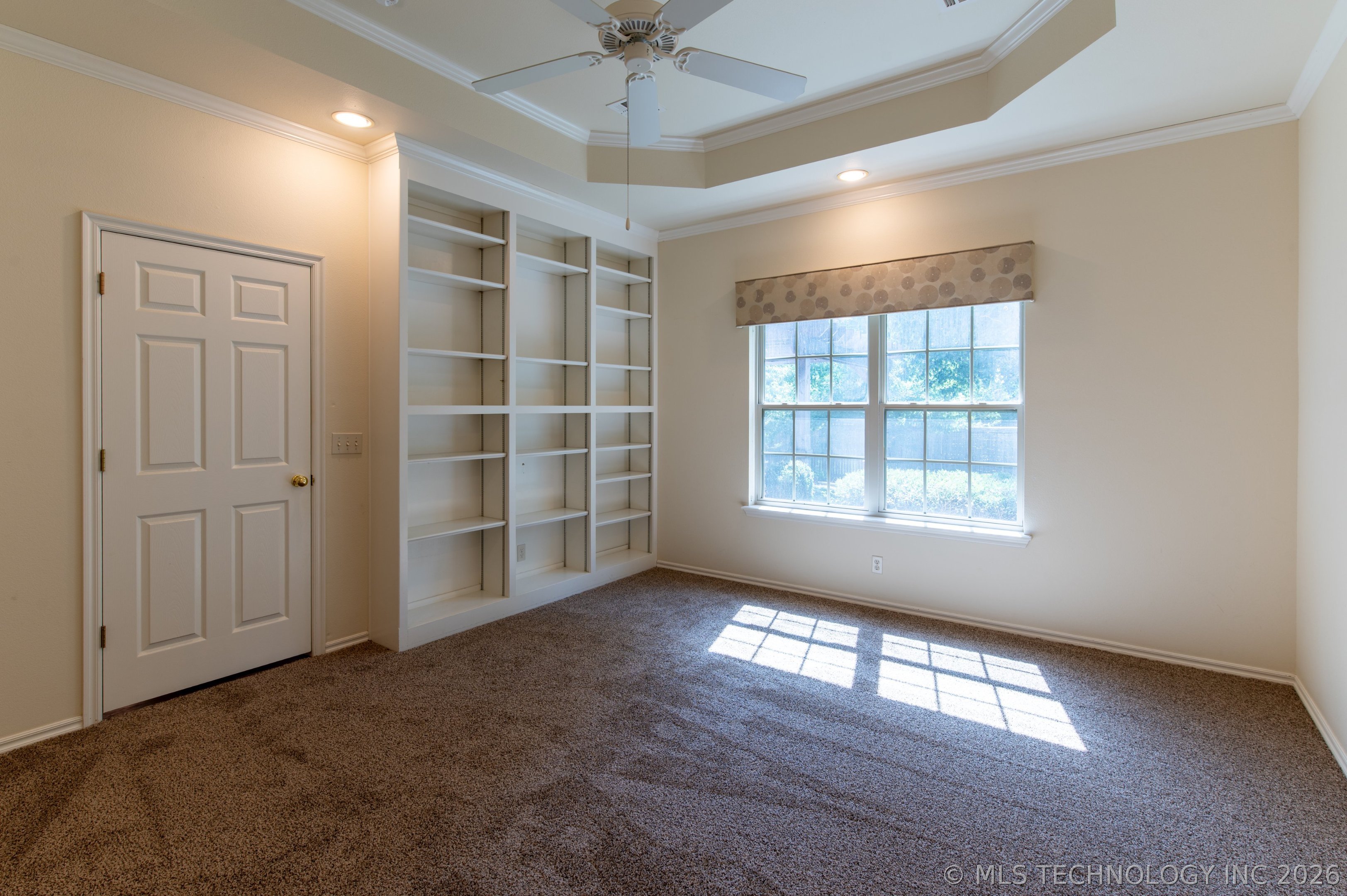 10912 Augusta Drive Property Photo 9