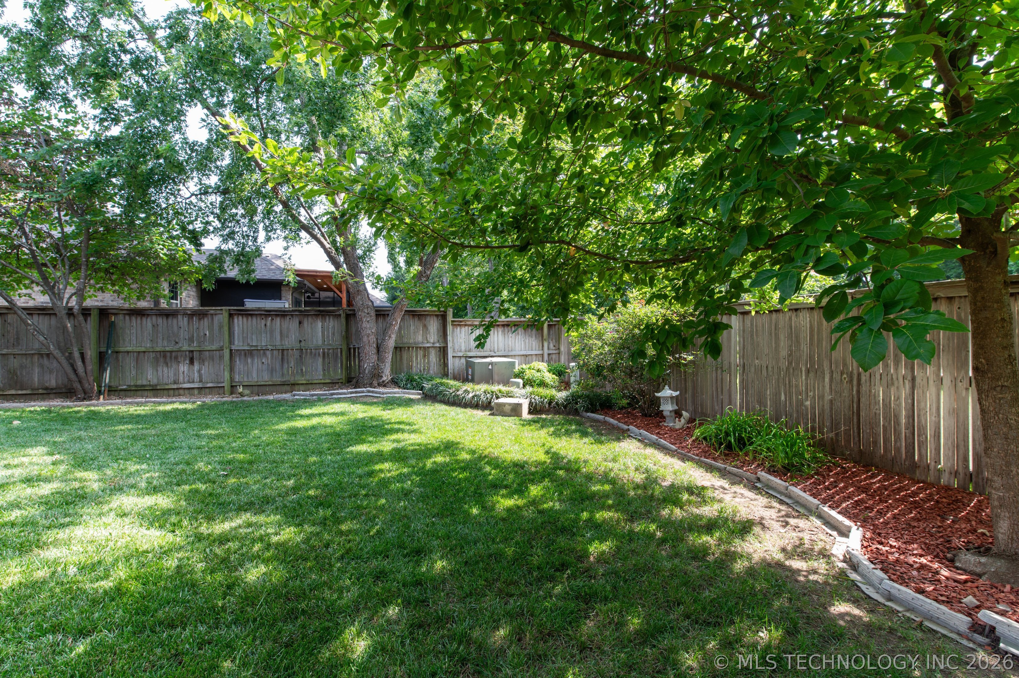 10912 Augusta Drive Property Photo 15