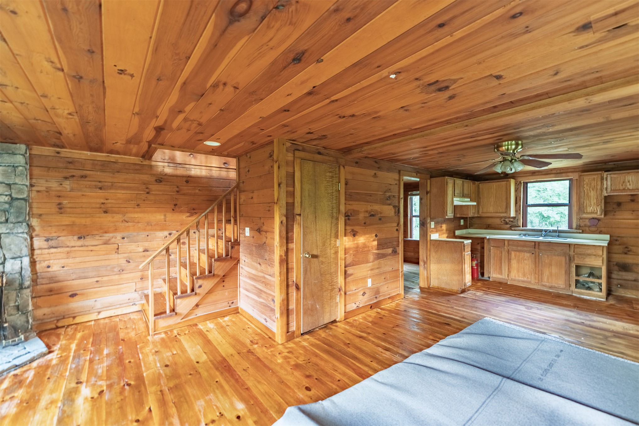 999 County Road 2265 Property Photo 47