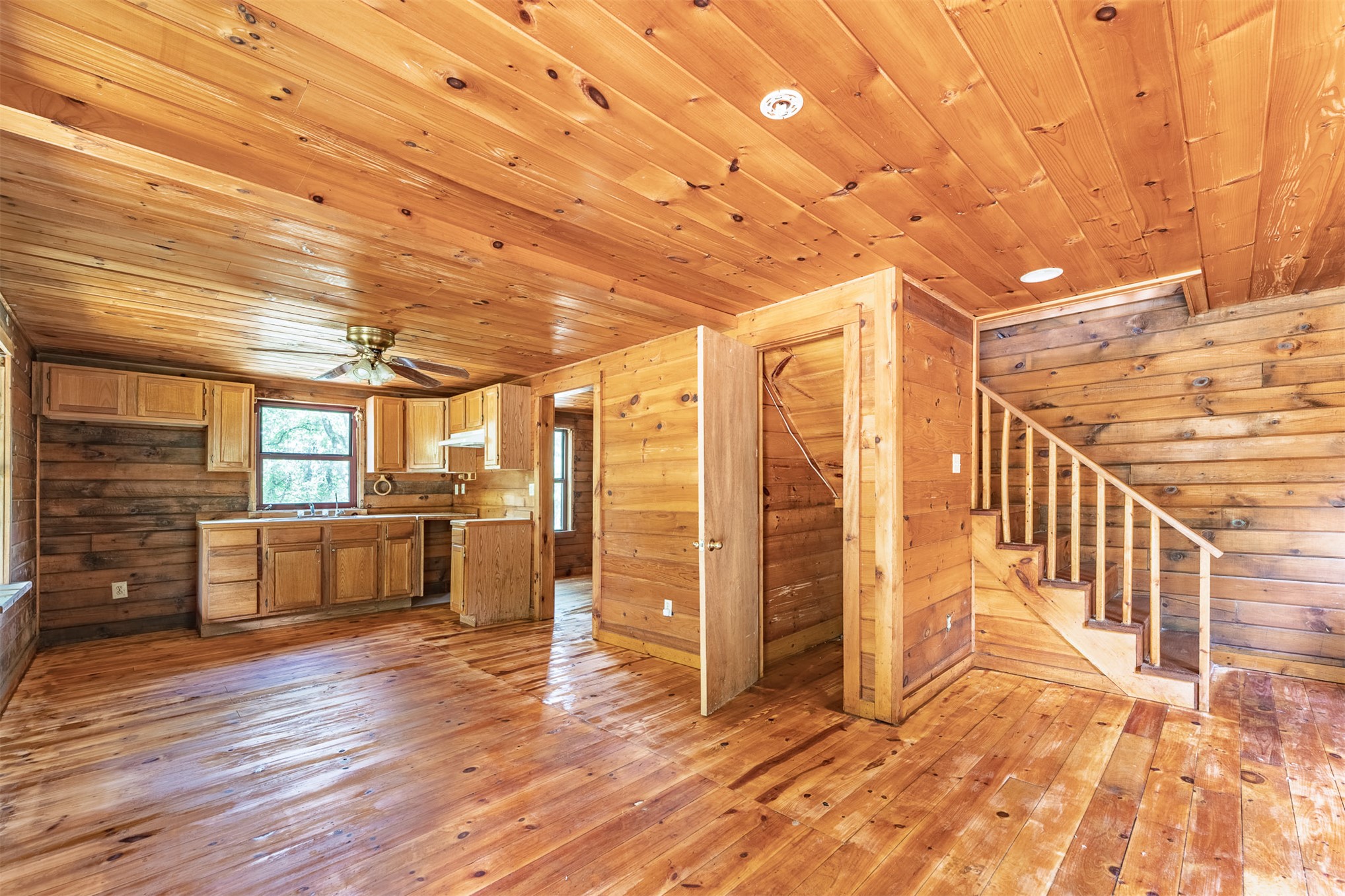 999 County Road 2265 Property Photo 54