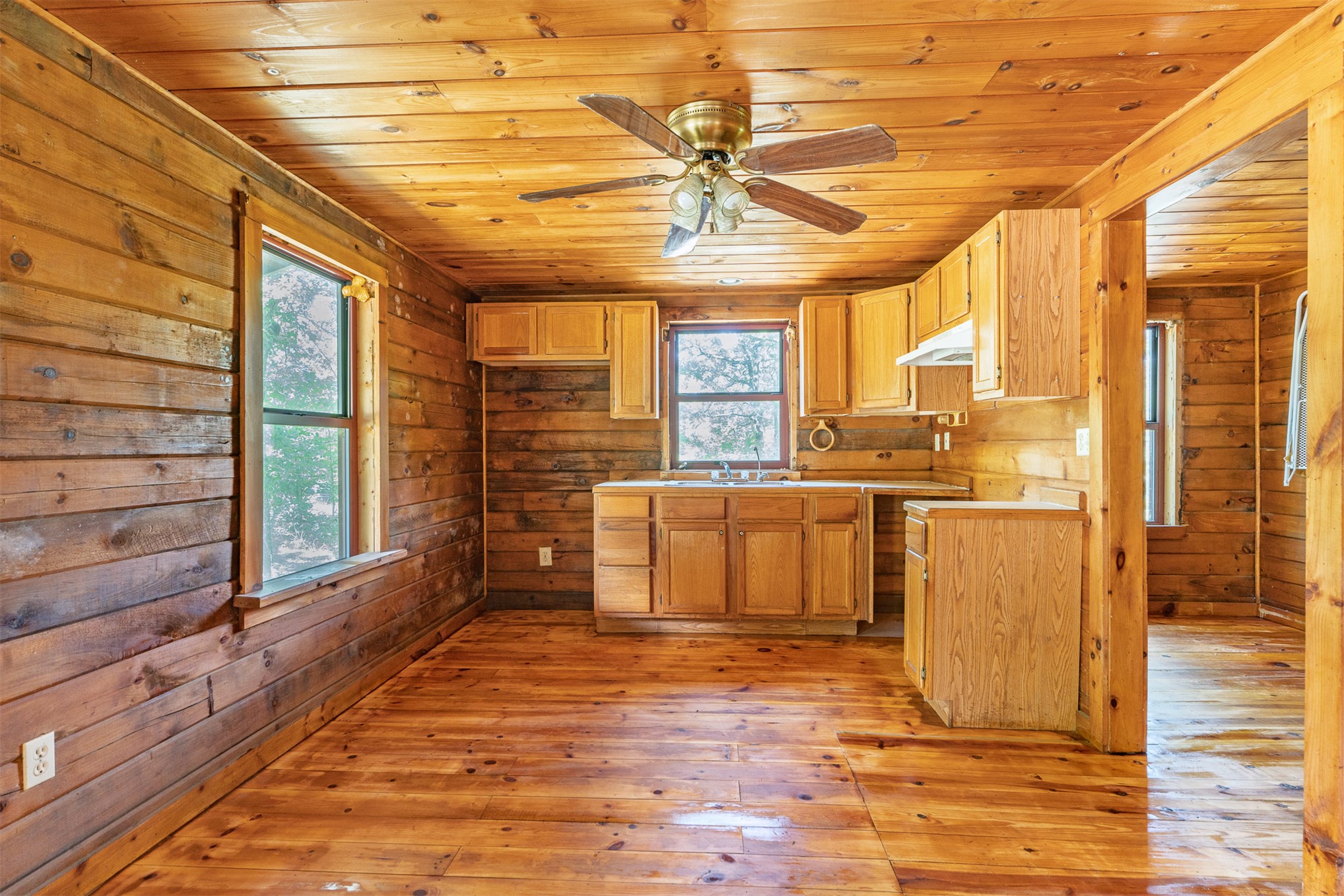 999 County Road 2265 Property Photo 55
