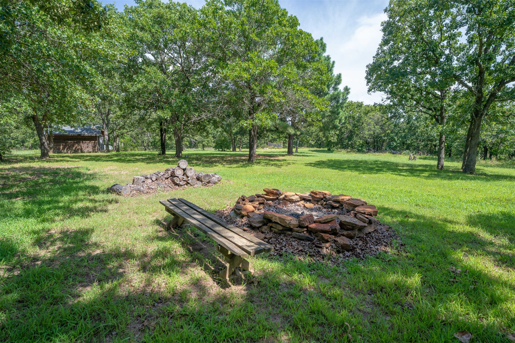 999 County Road 2265 Property Photo 71