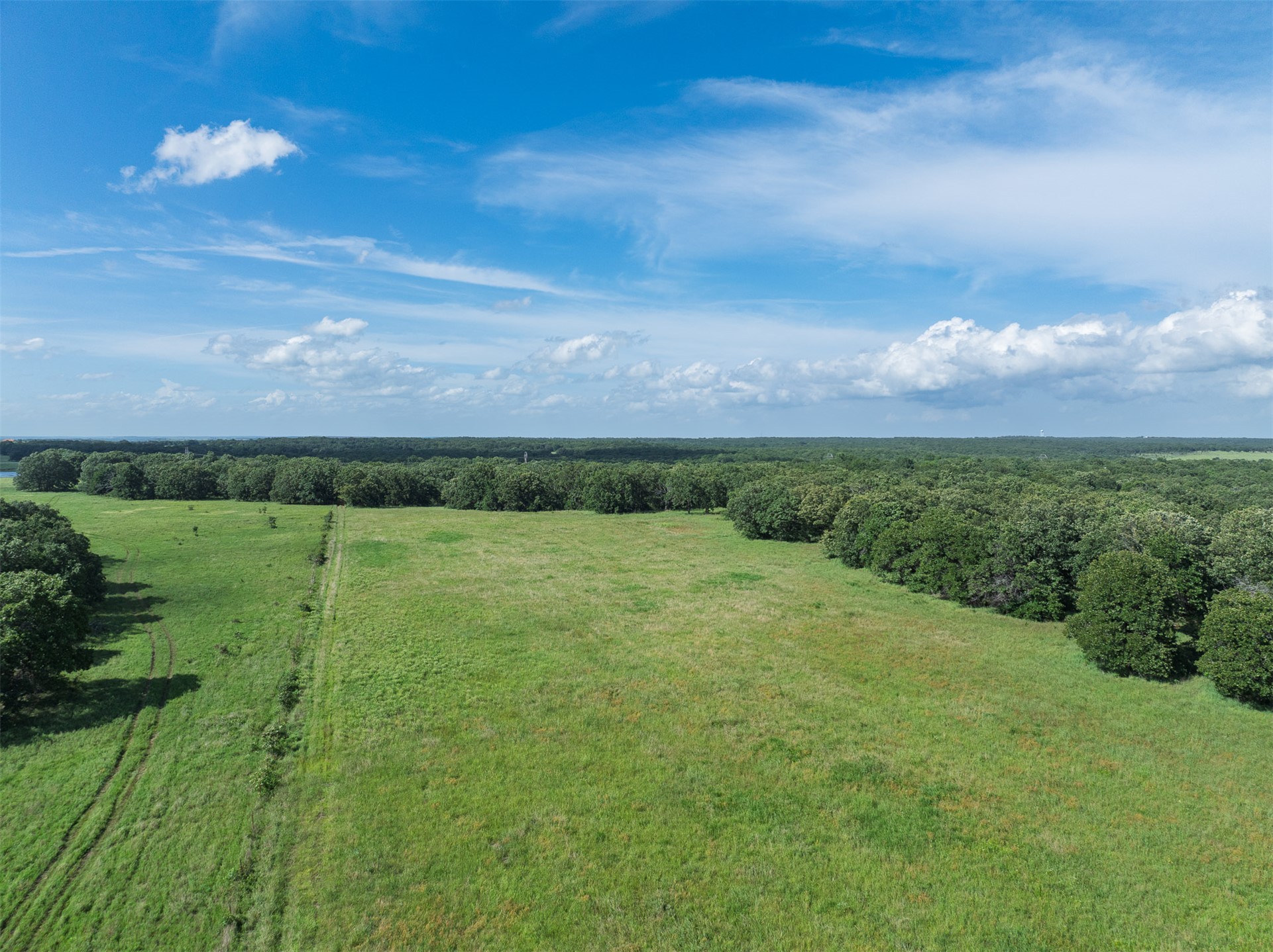 999 County Road 2265 Property Photo 81