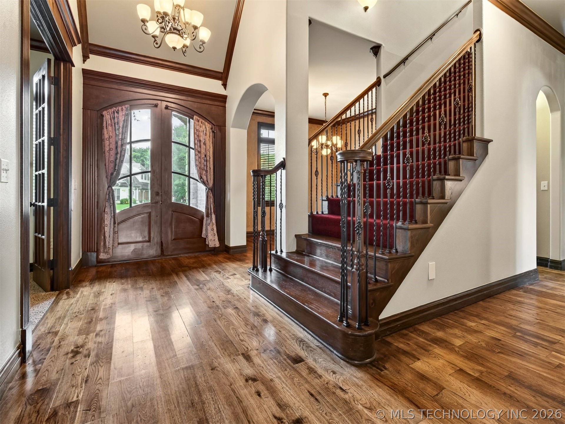 18961 Chickadee Court Property Photo 10