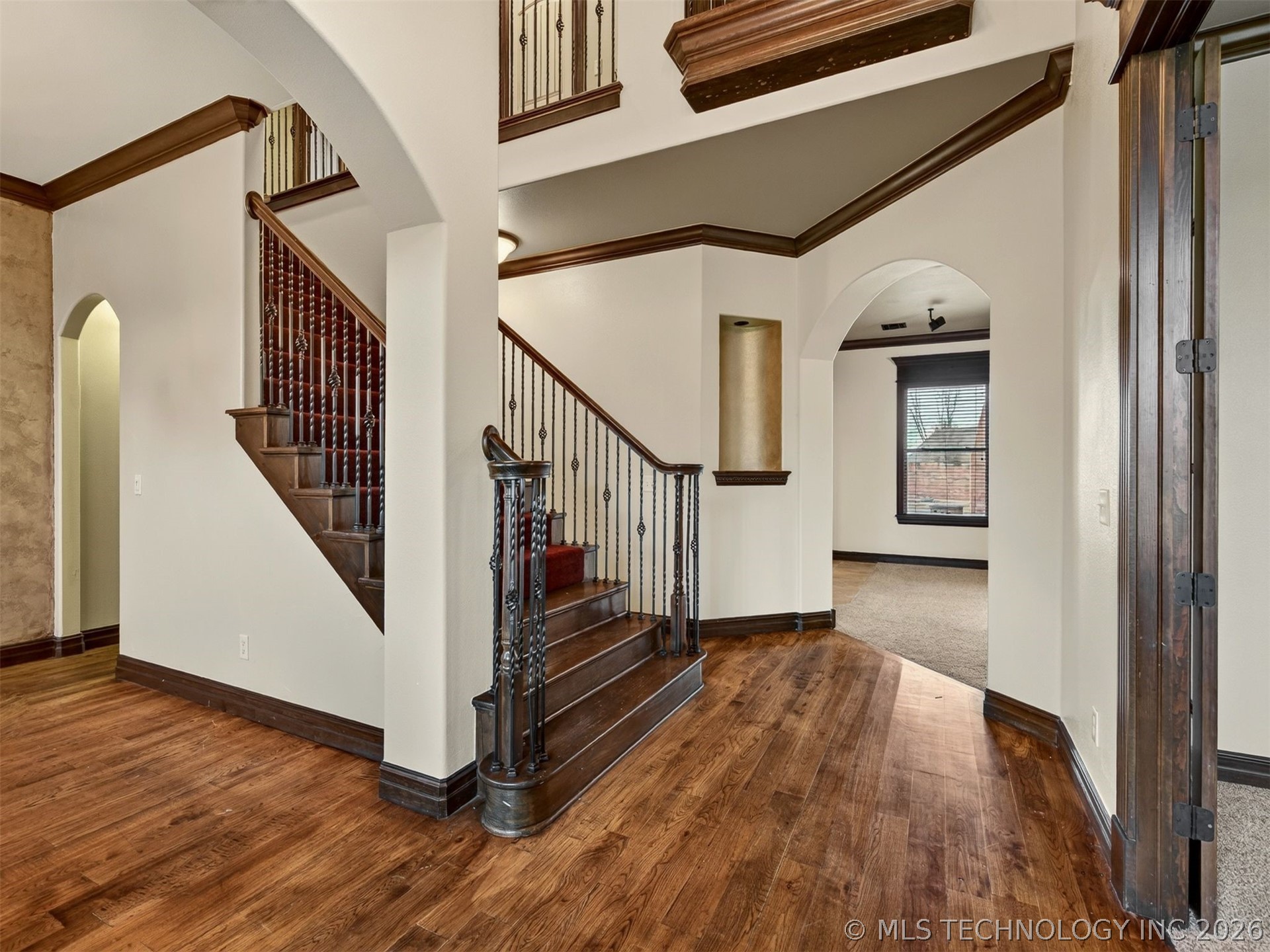 18961 Chickadee Court Property Photo 12