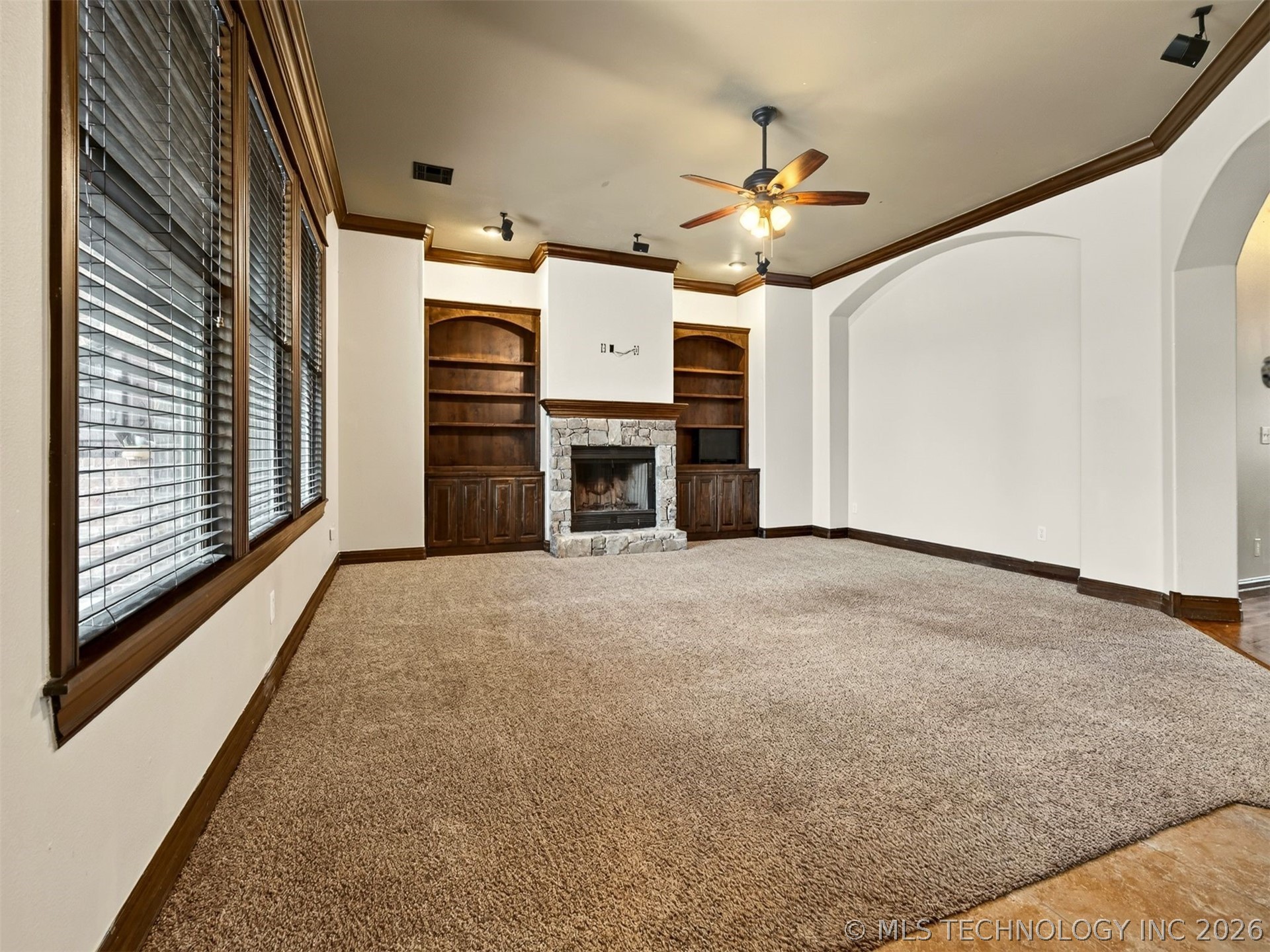 18961 Chickadee Court Property Photo 15