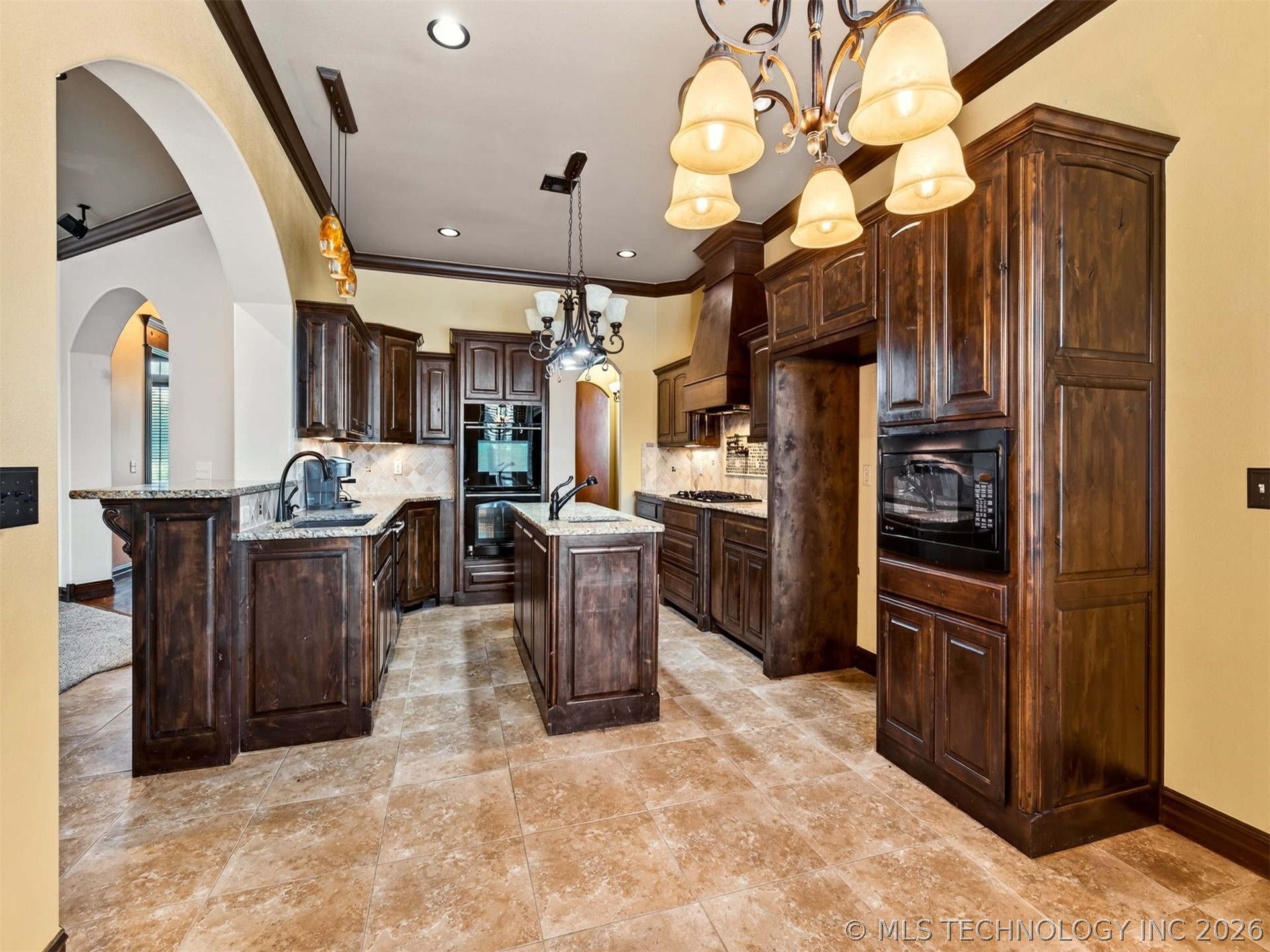 18961 Chickadee Court Property Photo 19