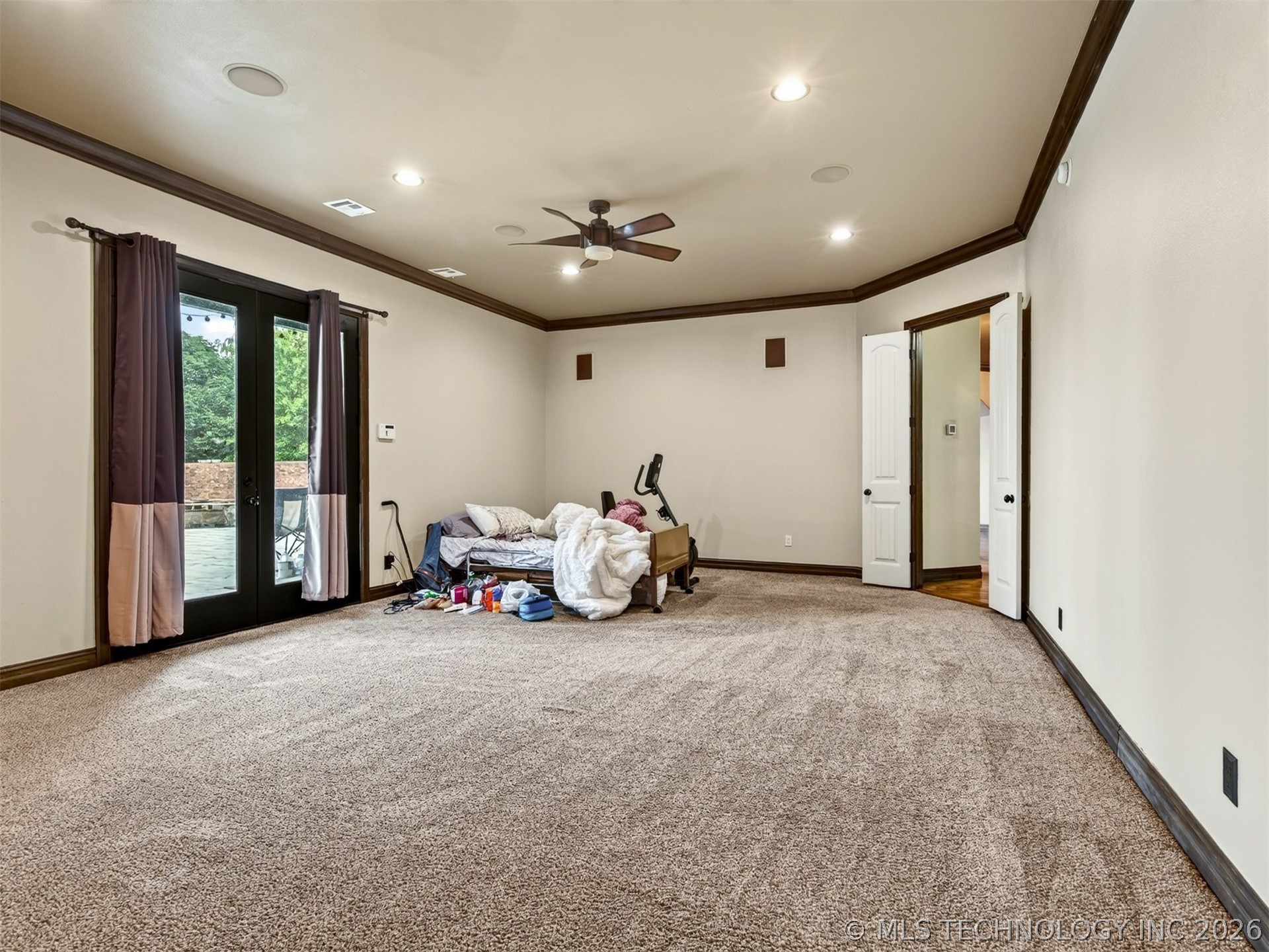 18961 Chickadee Court Property Photo 31
