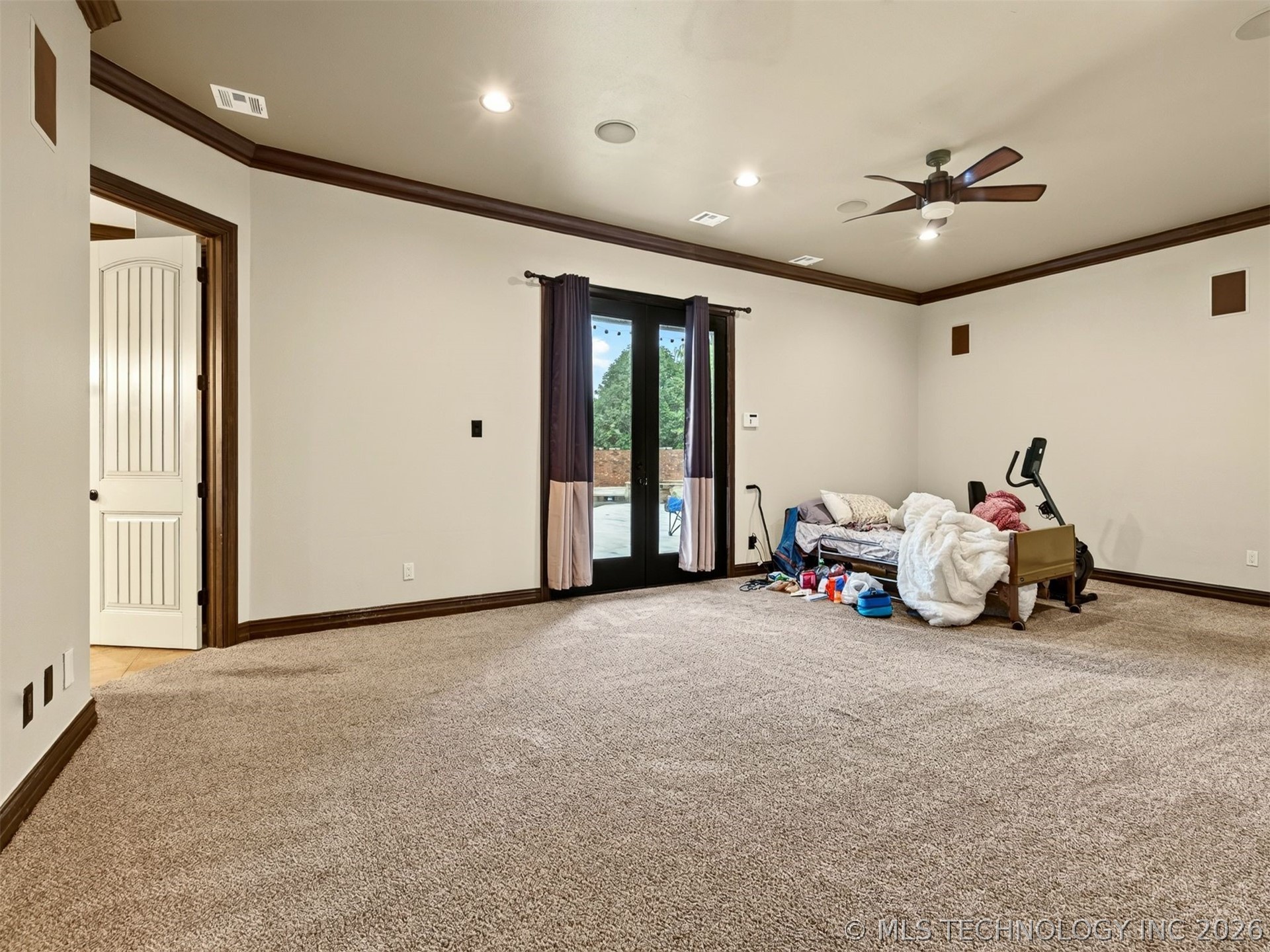 18961 Chickadee Court Property Photo 32
