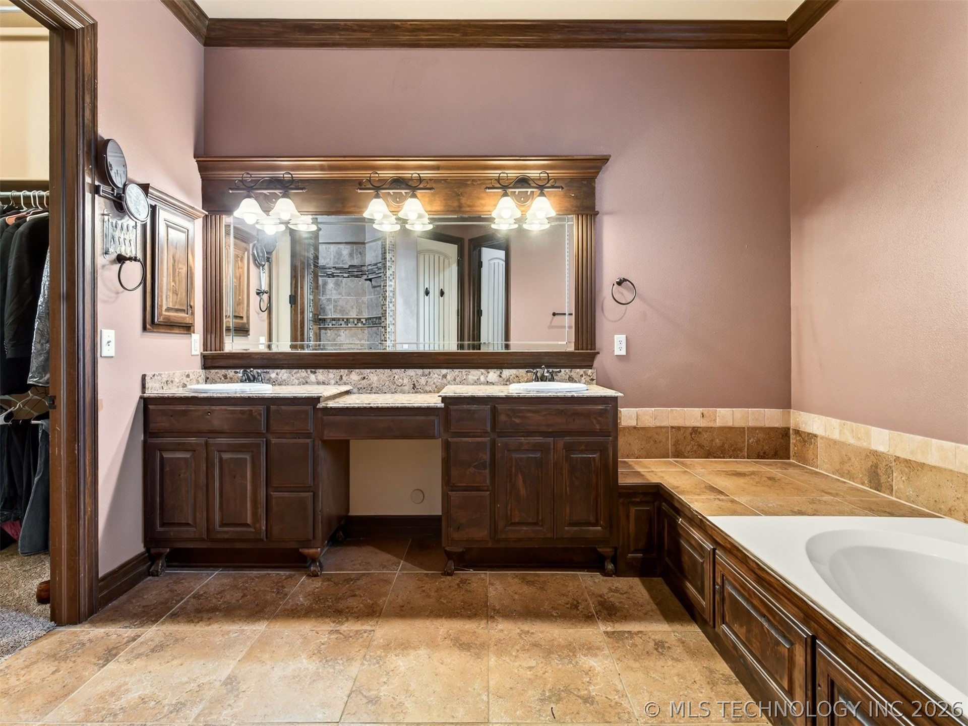 18961 Chickadee Court Property Photo 34