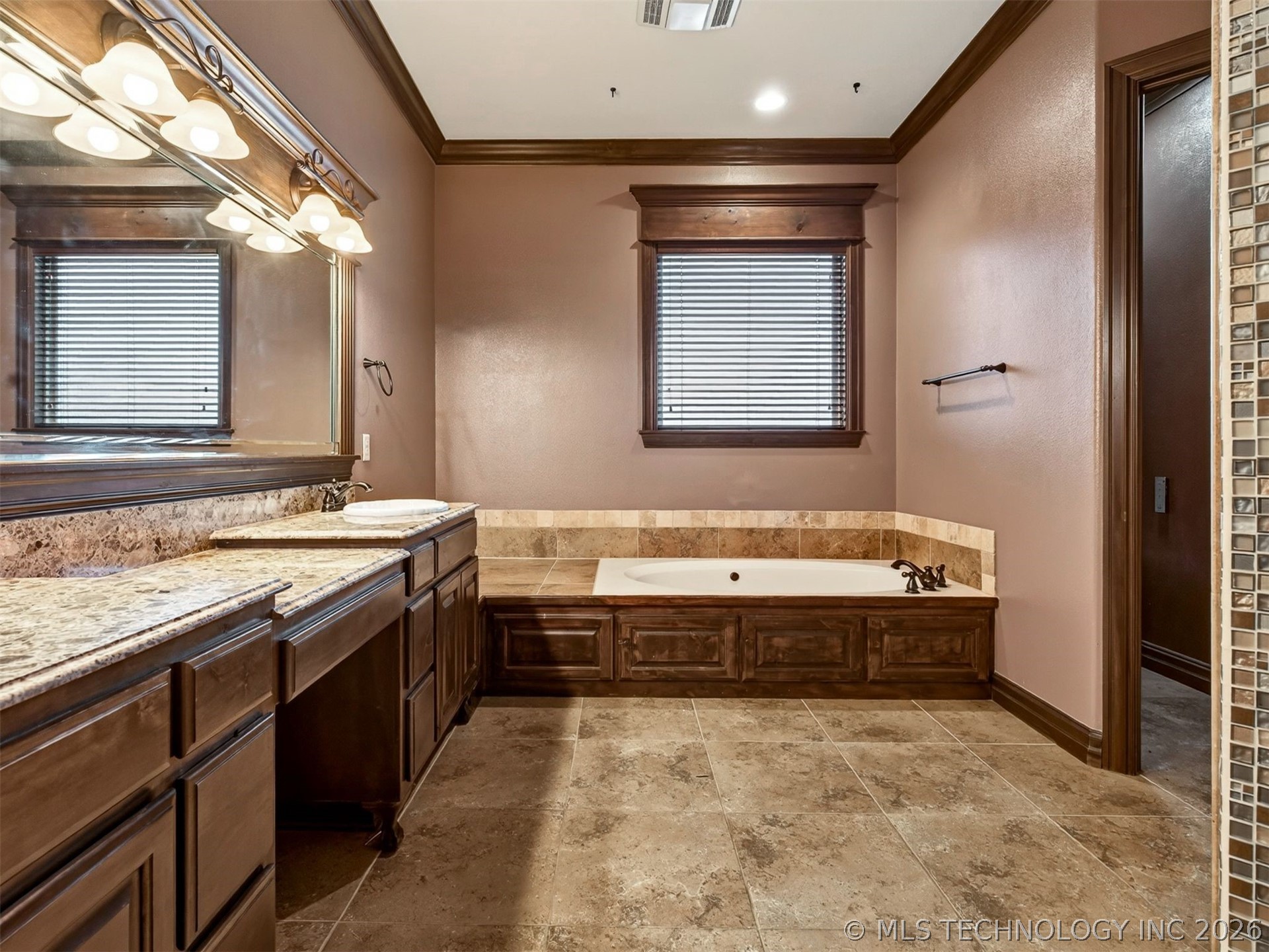 18961 Chickadee Court Property Photo 36