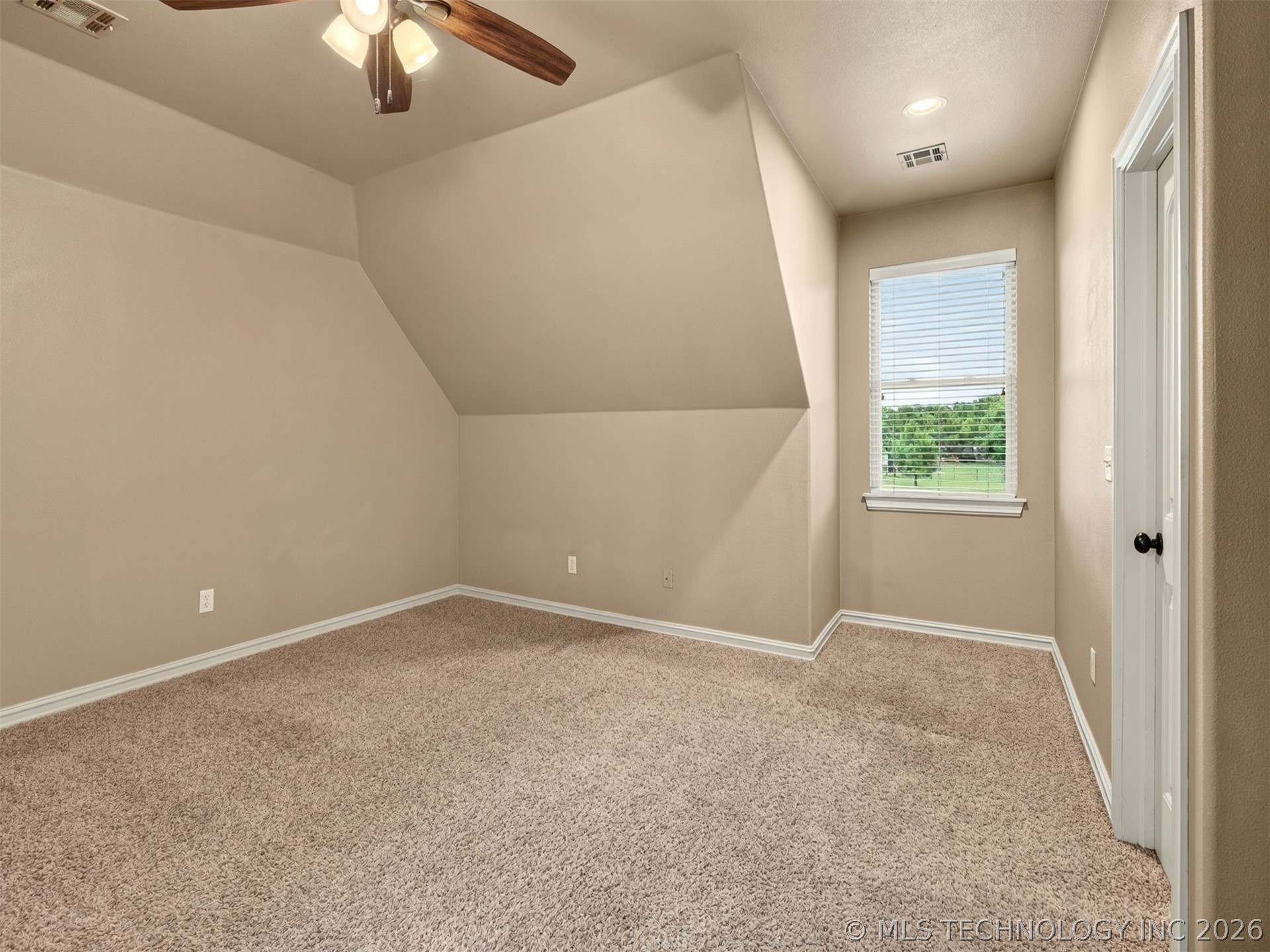 18961 Chickadee Court Property Photo 40