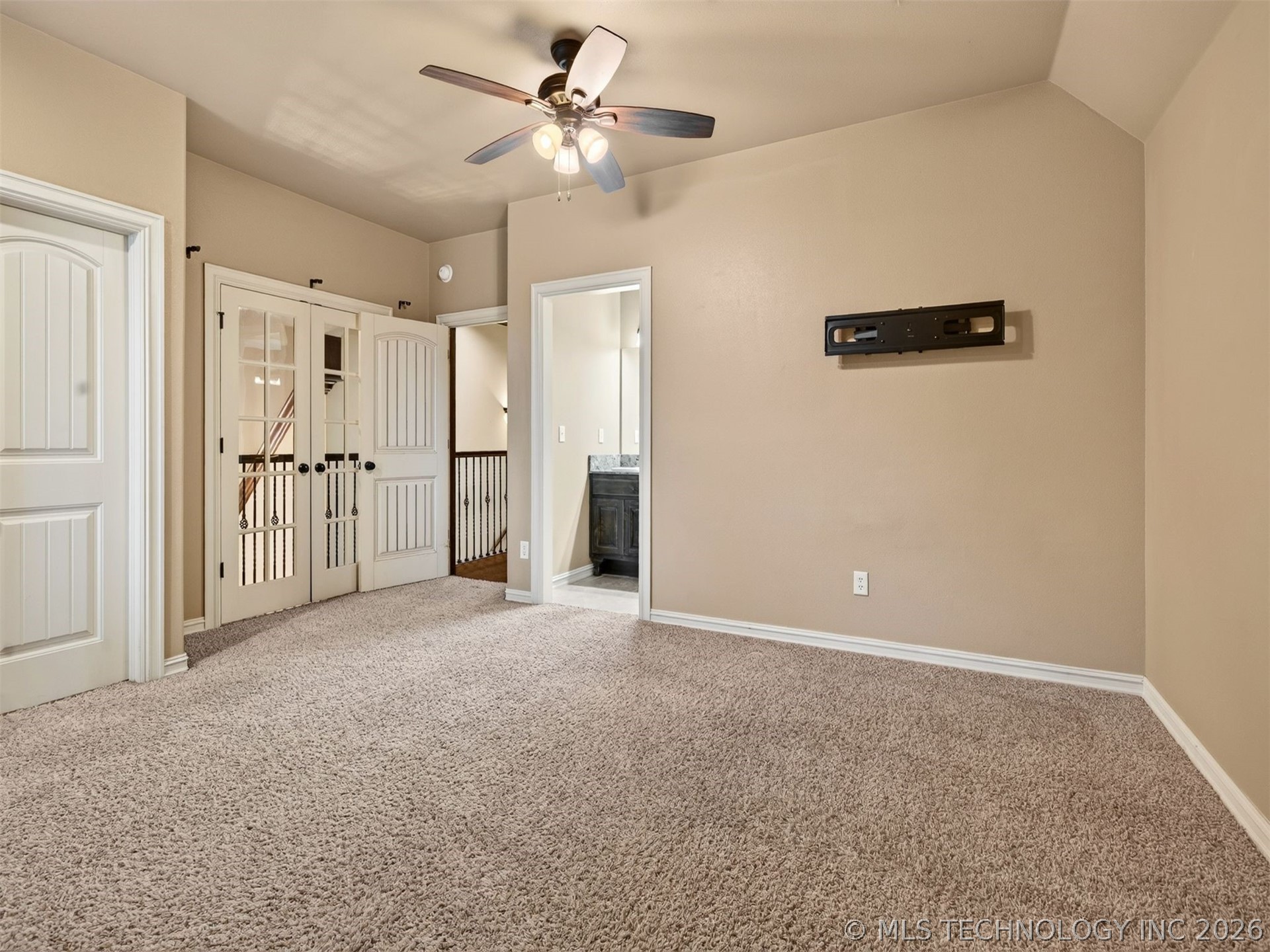 18961 Chickadee Court Property Photo 41