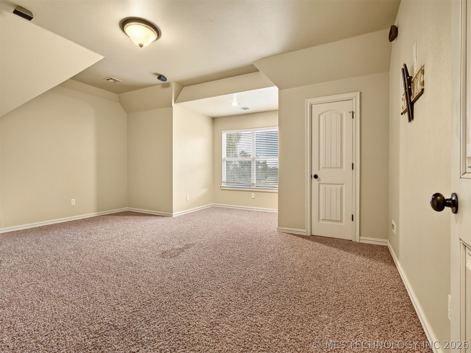 18961 Chickadee Court Property Photo 49