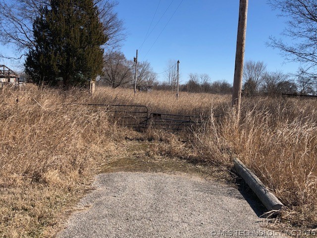 4830 N York Street Property Photo 5