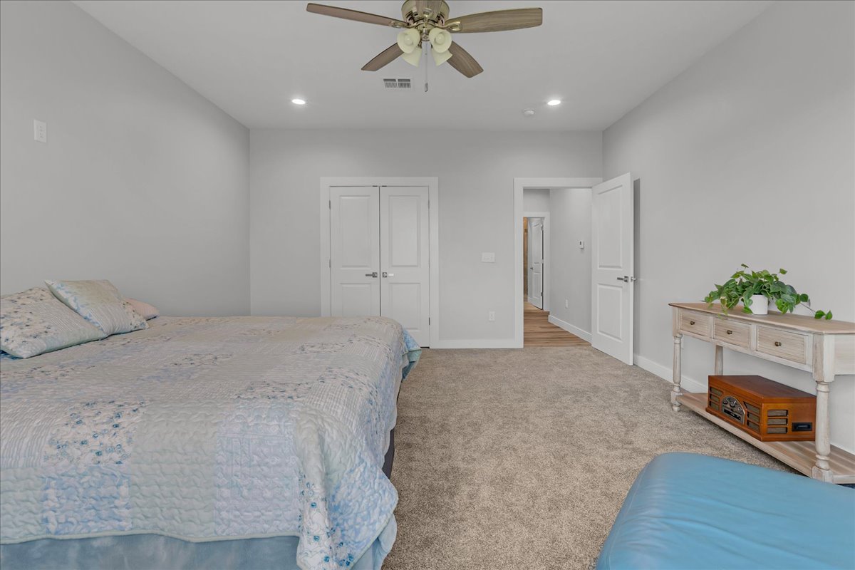 113 E 168th Street S Property Photo 62