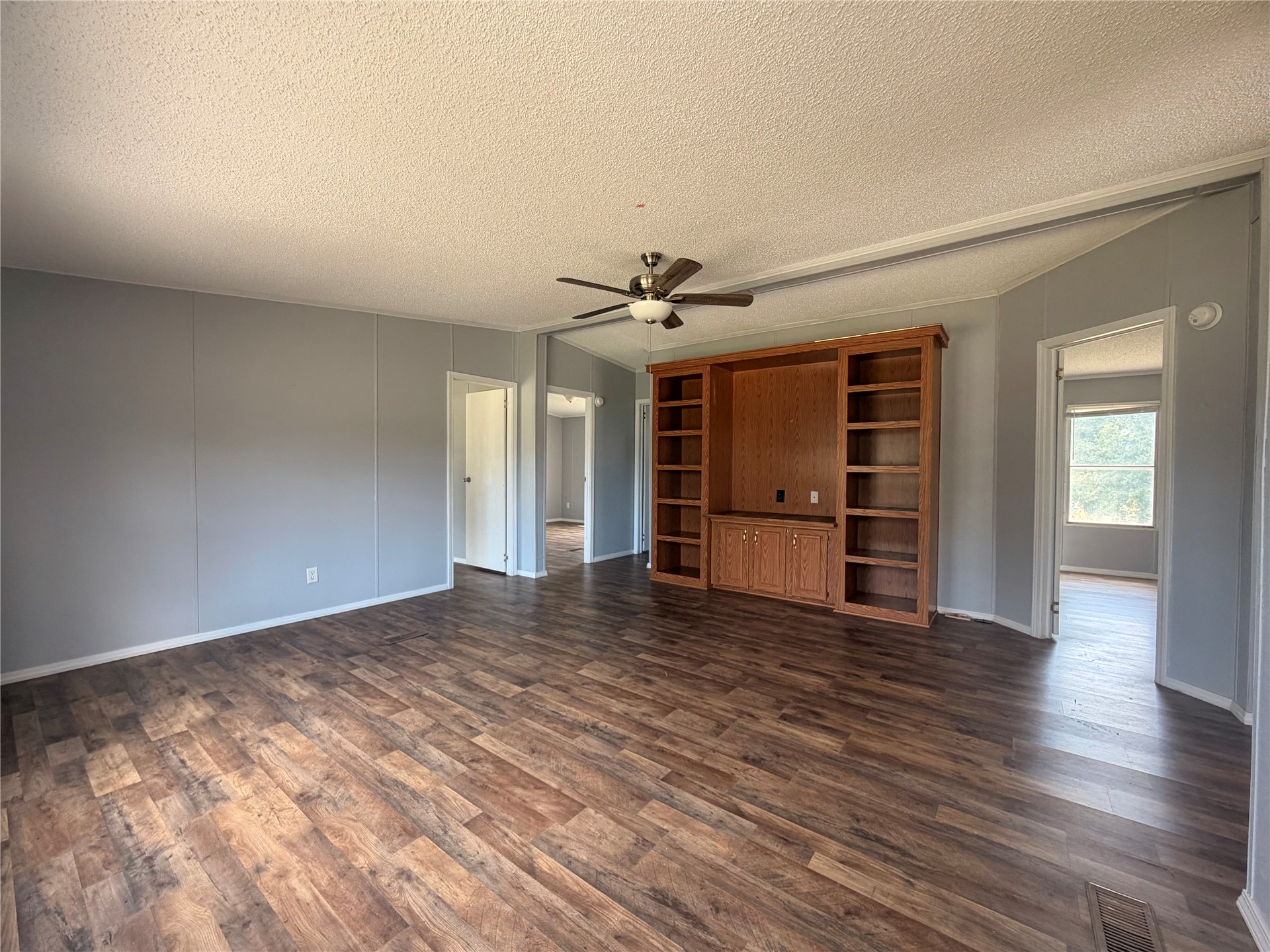 350 Stolfa Property Photo 2