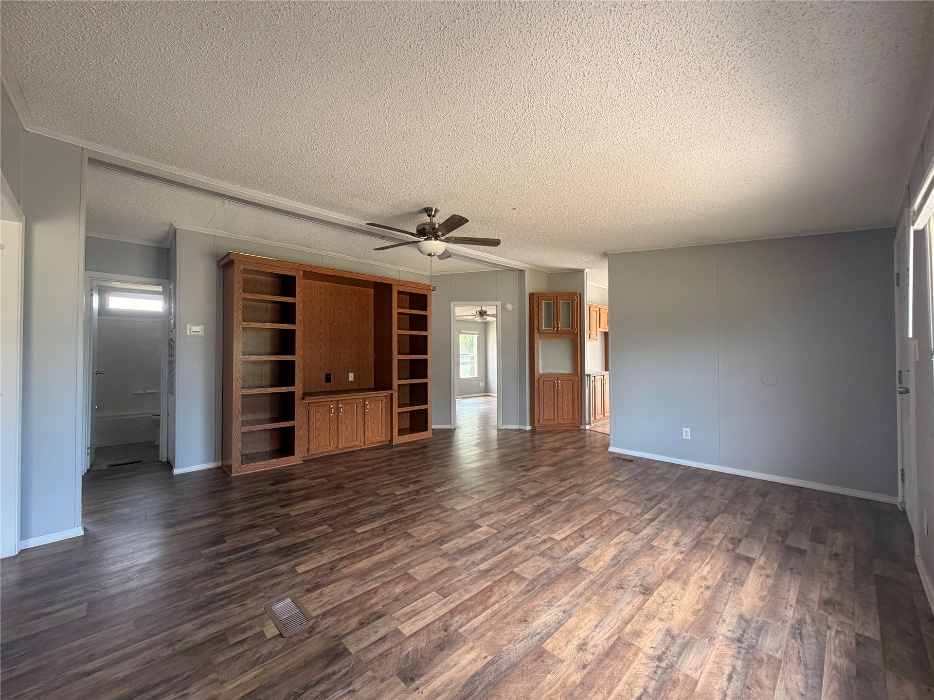 350 Stolfa Property Photo 3
