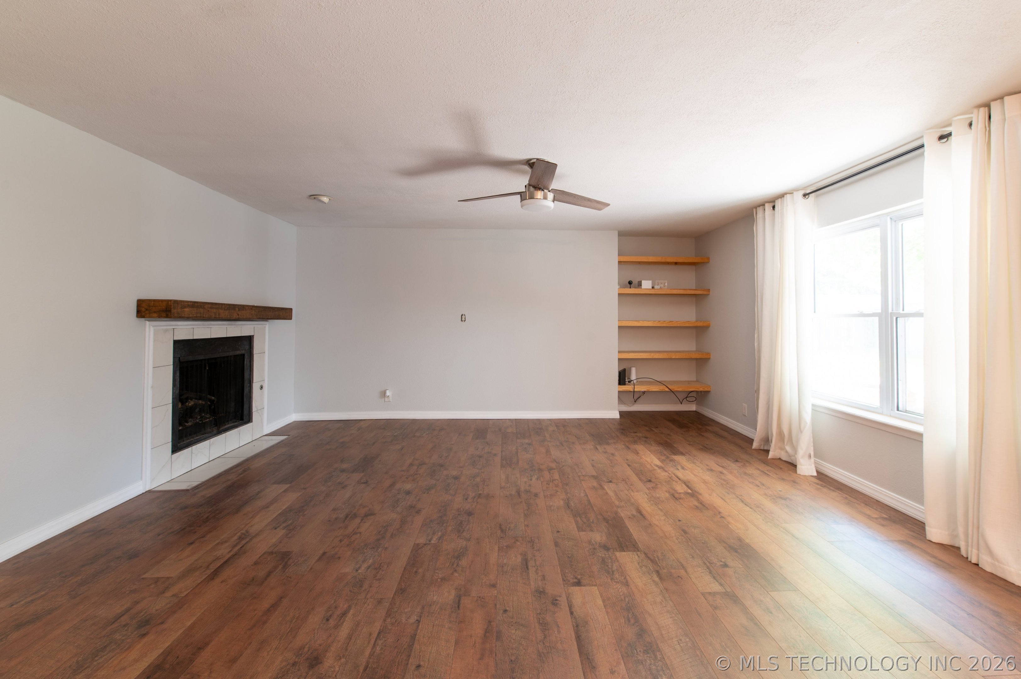 2517 W Kingsport Street Property Photo 5