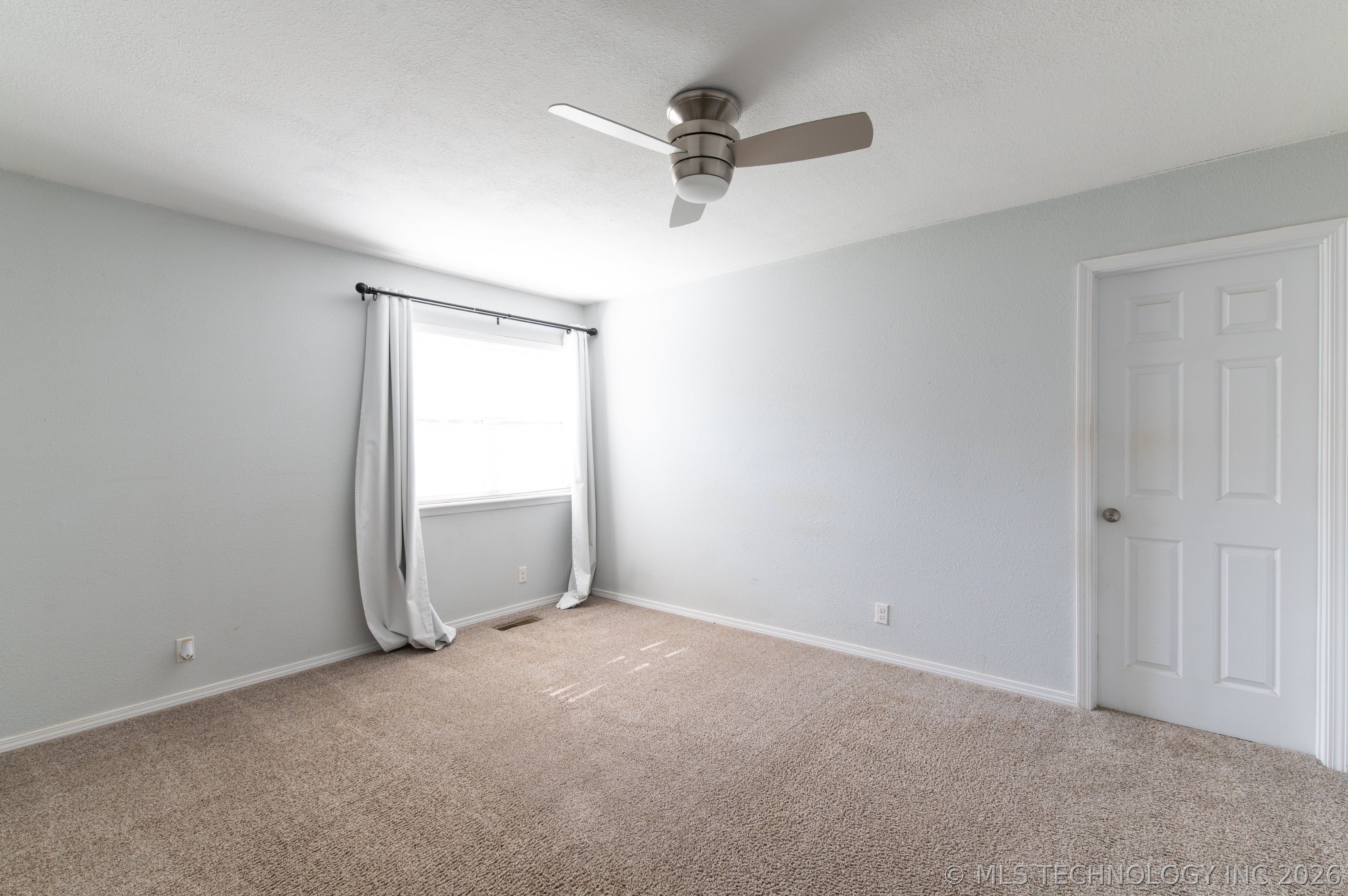 2517 W Kingsport Street Property Photo 7