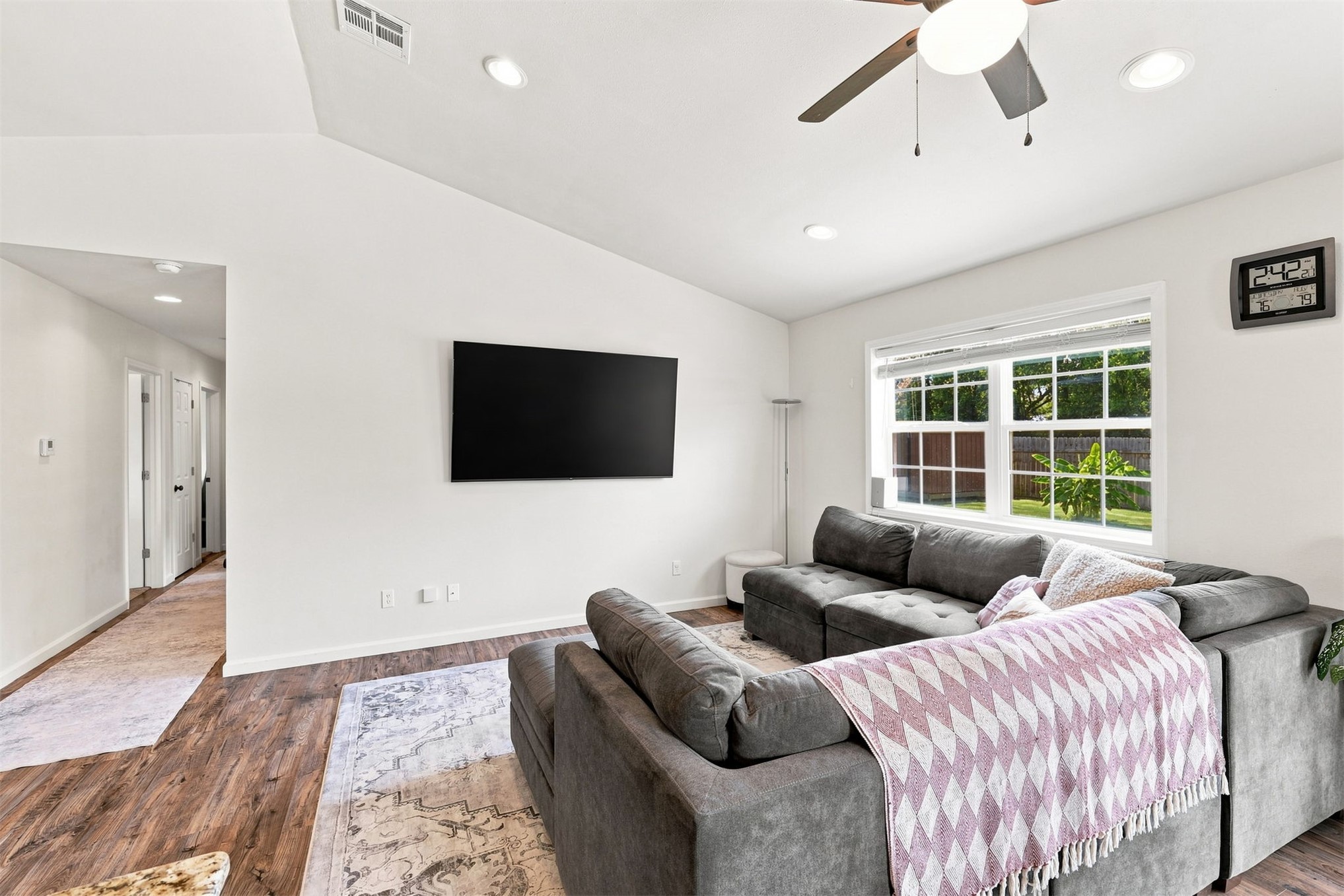 112 Elmwood Avenue Property Photo 8