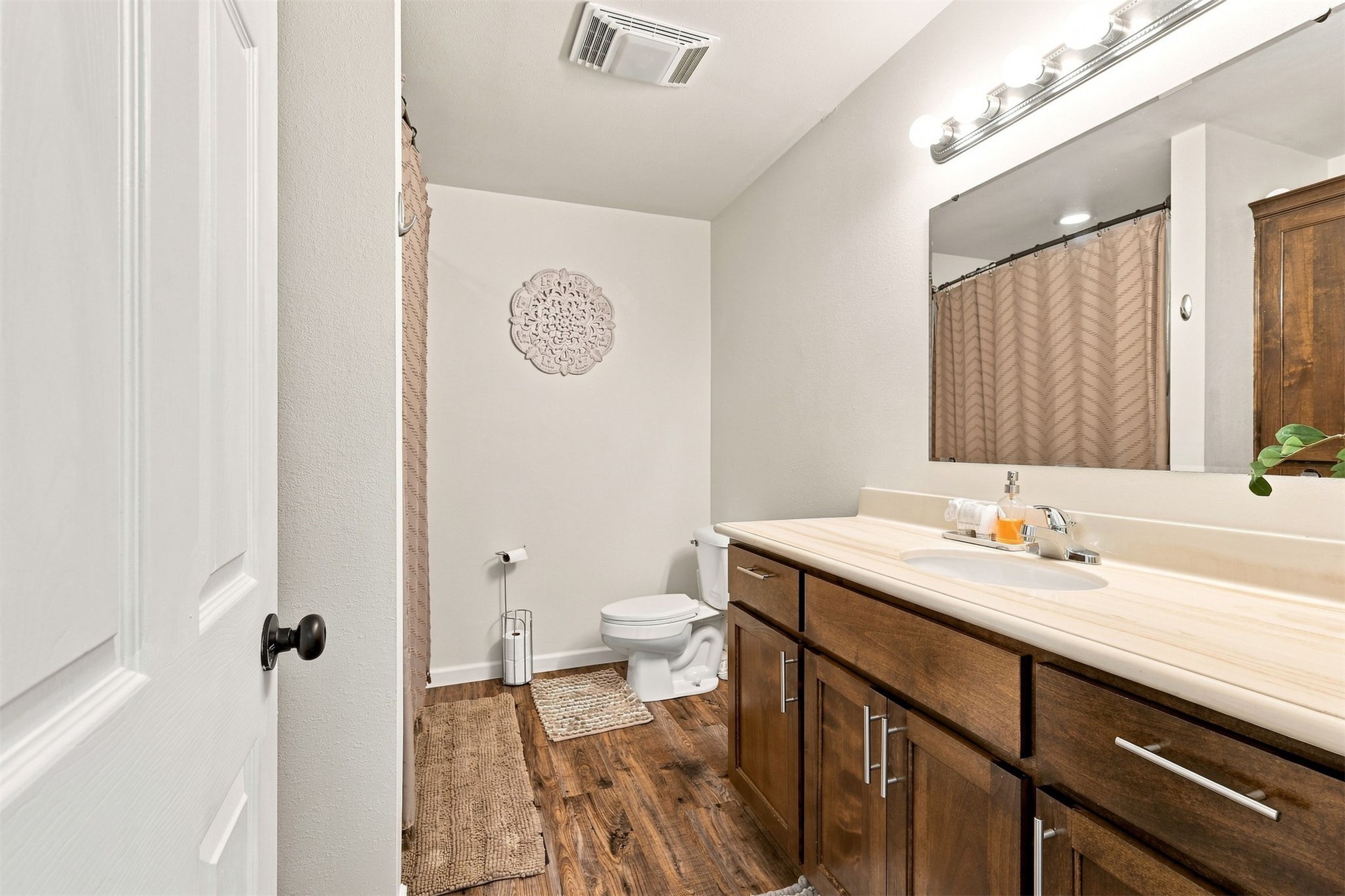 112 Elmwood Avenue Property Photo 19